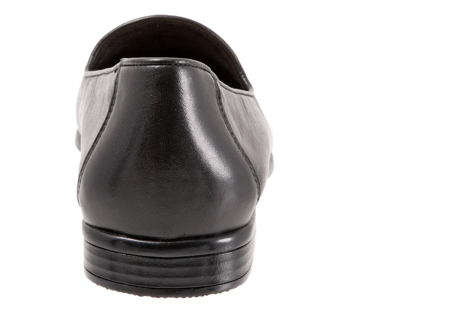 Liz Tassel Product Image