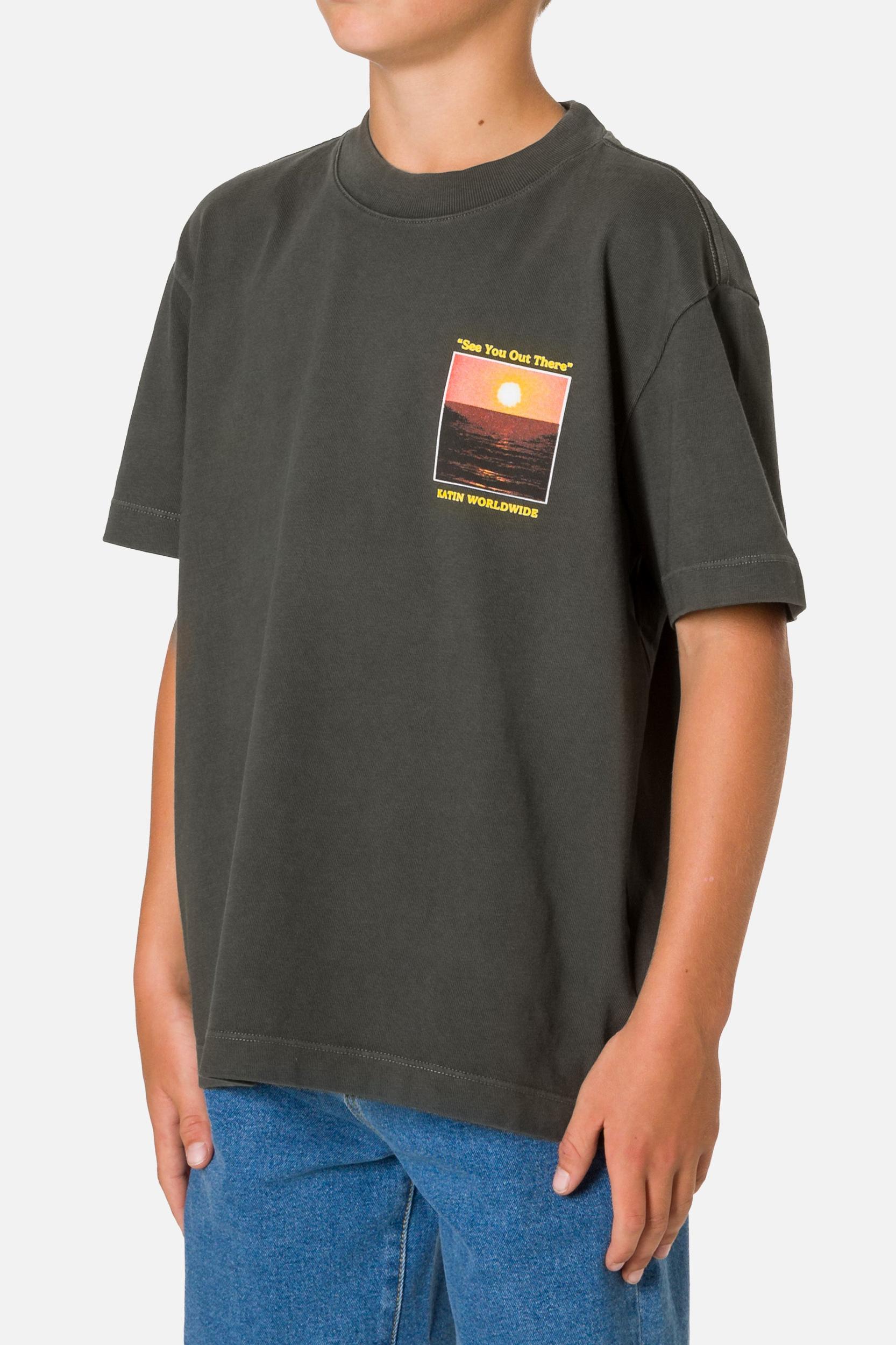 BOYS GEOGRAPHIC BOX FIT TEE Product Image