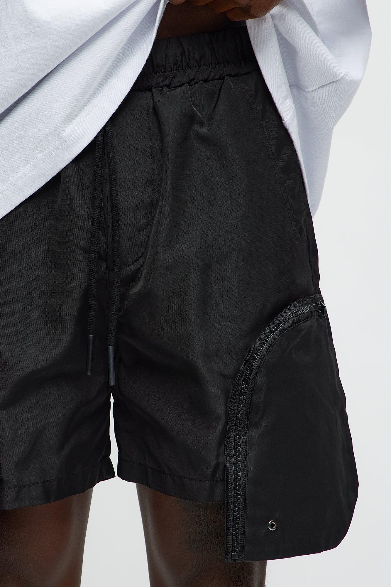 Cargo Pockets Relaxed Drawstring Shorts - Black Male Product Image