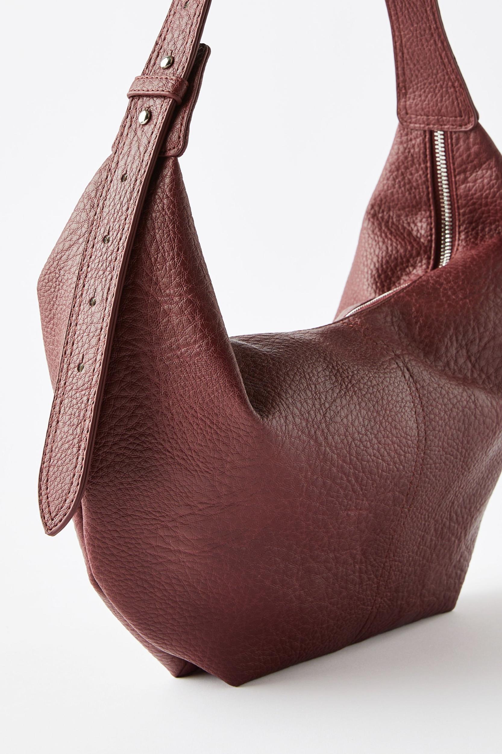 Gracie Underarm Bag Product Image