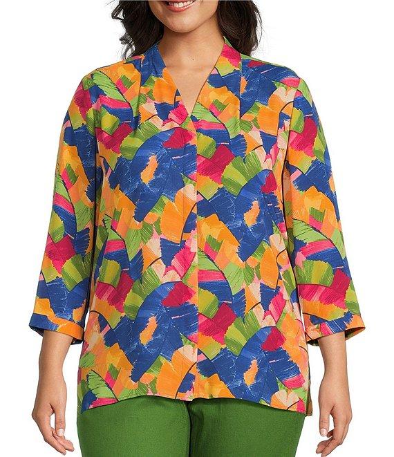 Investments Plus Size Caroline Signature Leafy Sketch V-Neck 3/4 Sleeve Button Front Top Product Image