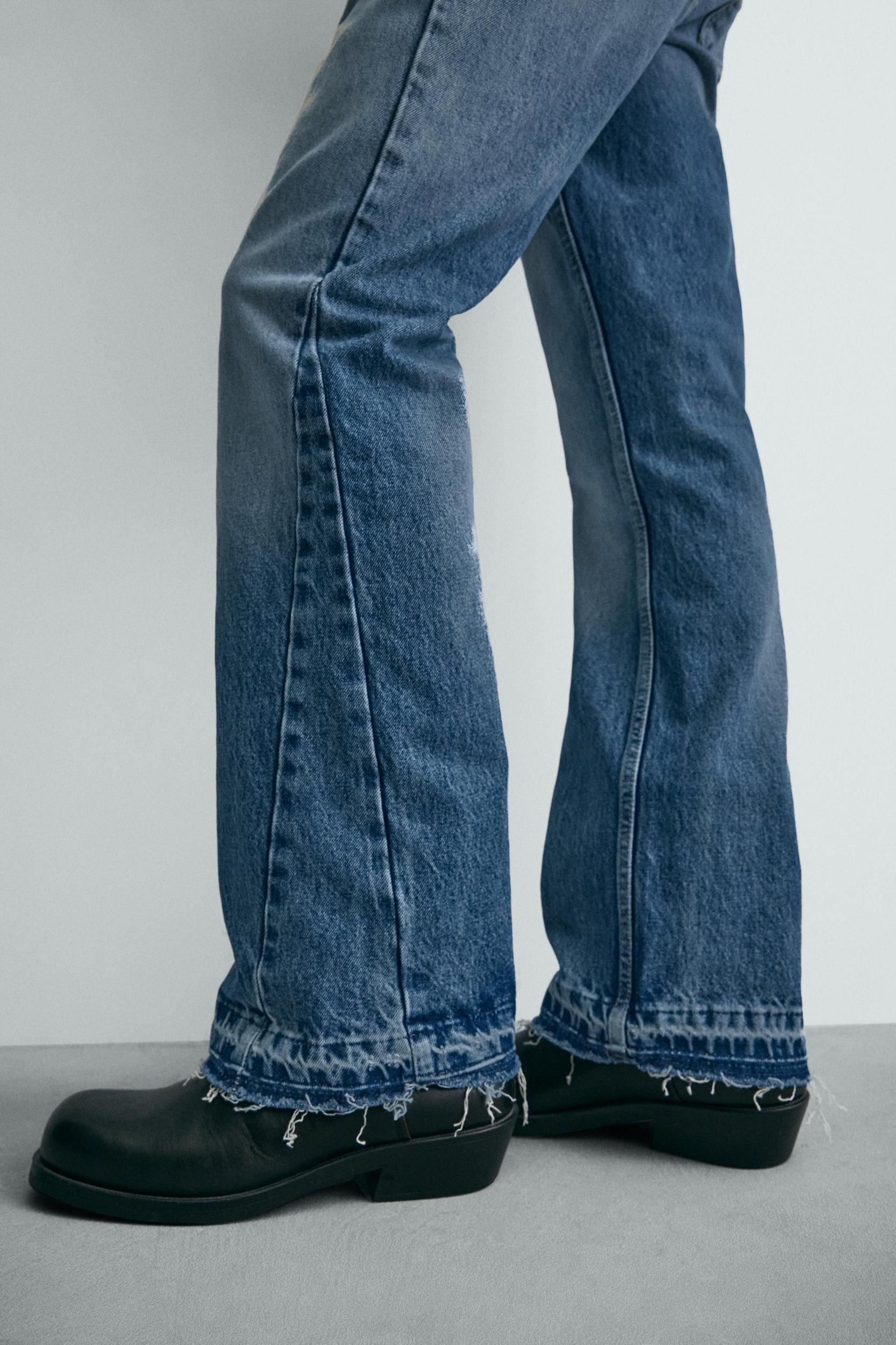 FLARE FIT JEANS Product Image