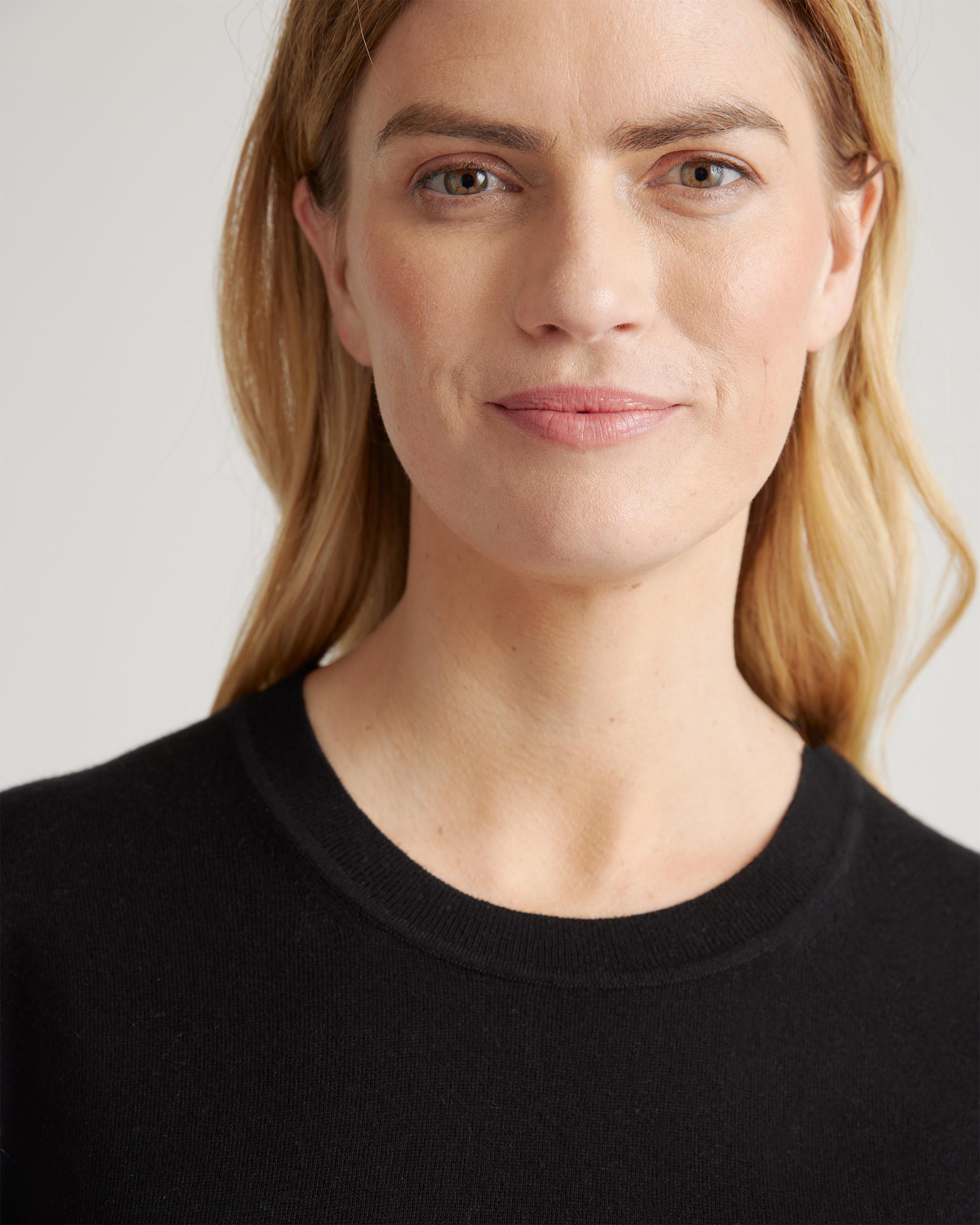 Quince | Women's Lightweight Cotton Cashmere Crew Sweater Organic Cotton Product Image