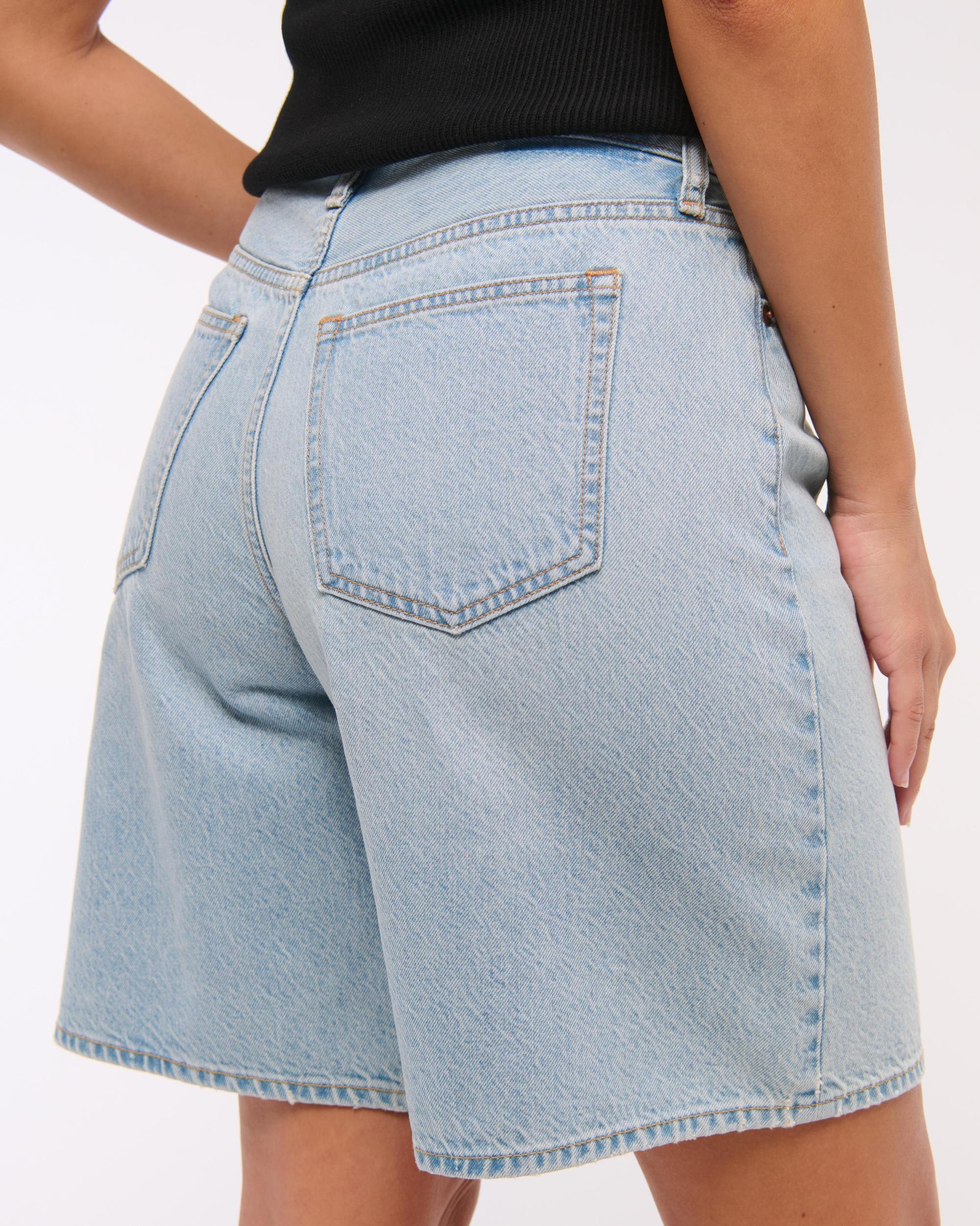 Curve Love Mid Rise Jort Product Image