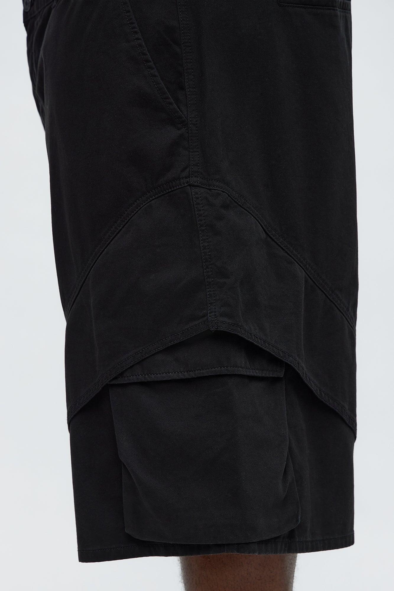 Baggy Hidden Lines Cargo Shorts - Black Male Product Image