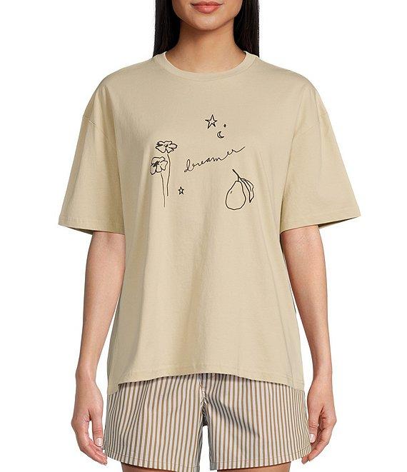 Things Between Dreamer Graphic T-Shirt Product Image