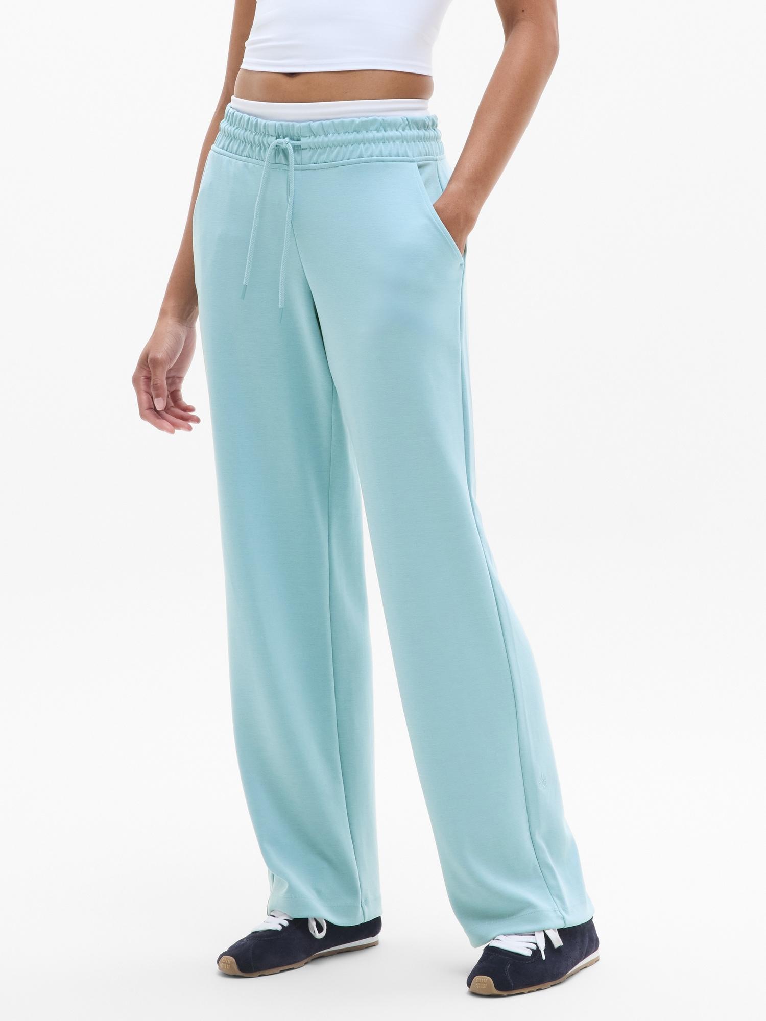 Seasoft Mid Rise Straight Pant Product Image