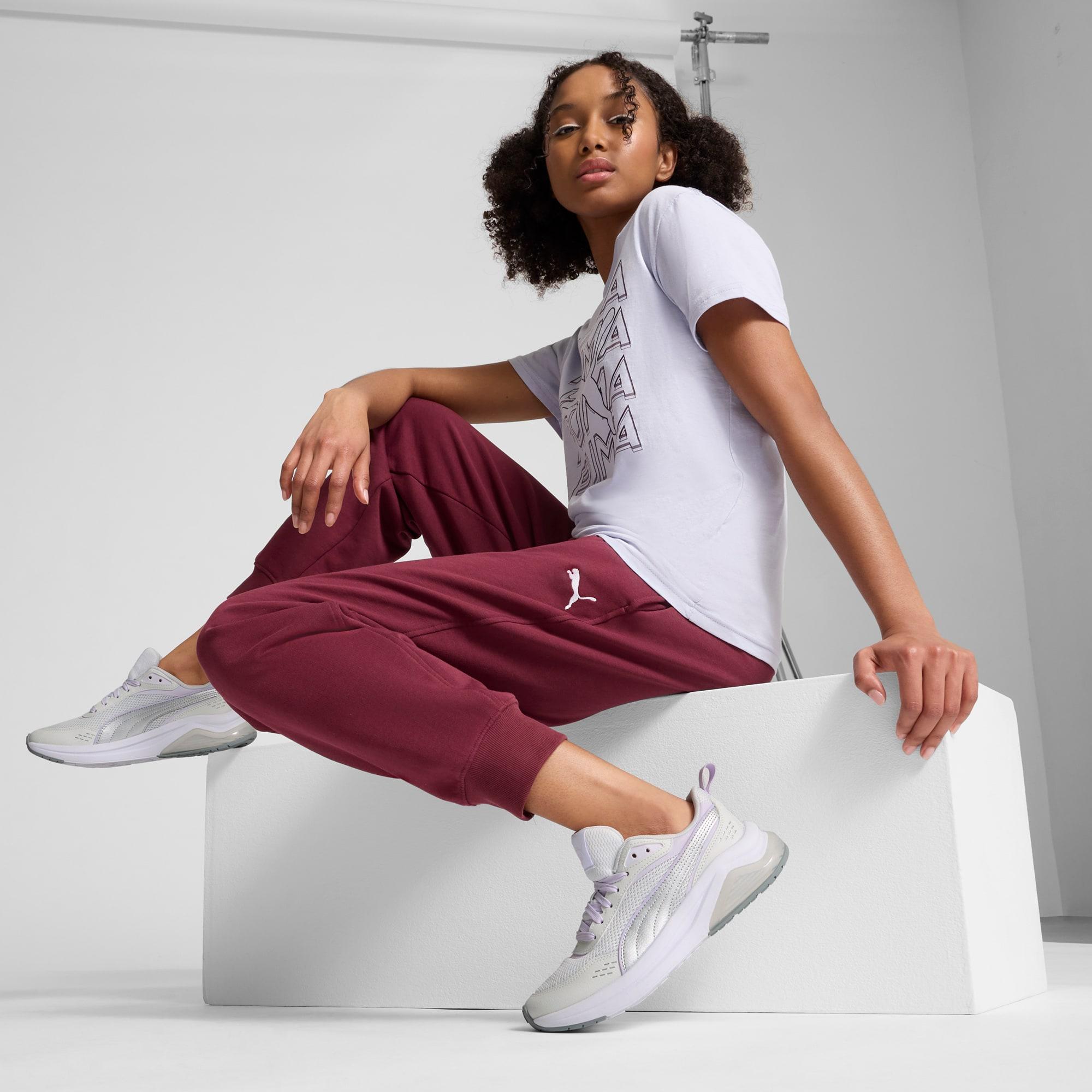 Amplifier Retro Women's Sneakers Product Image