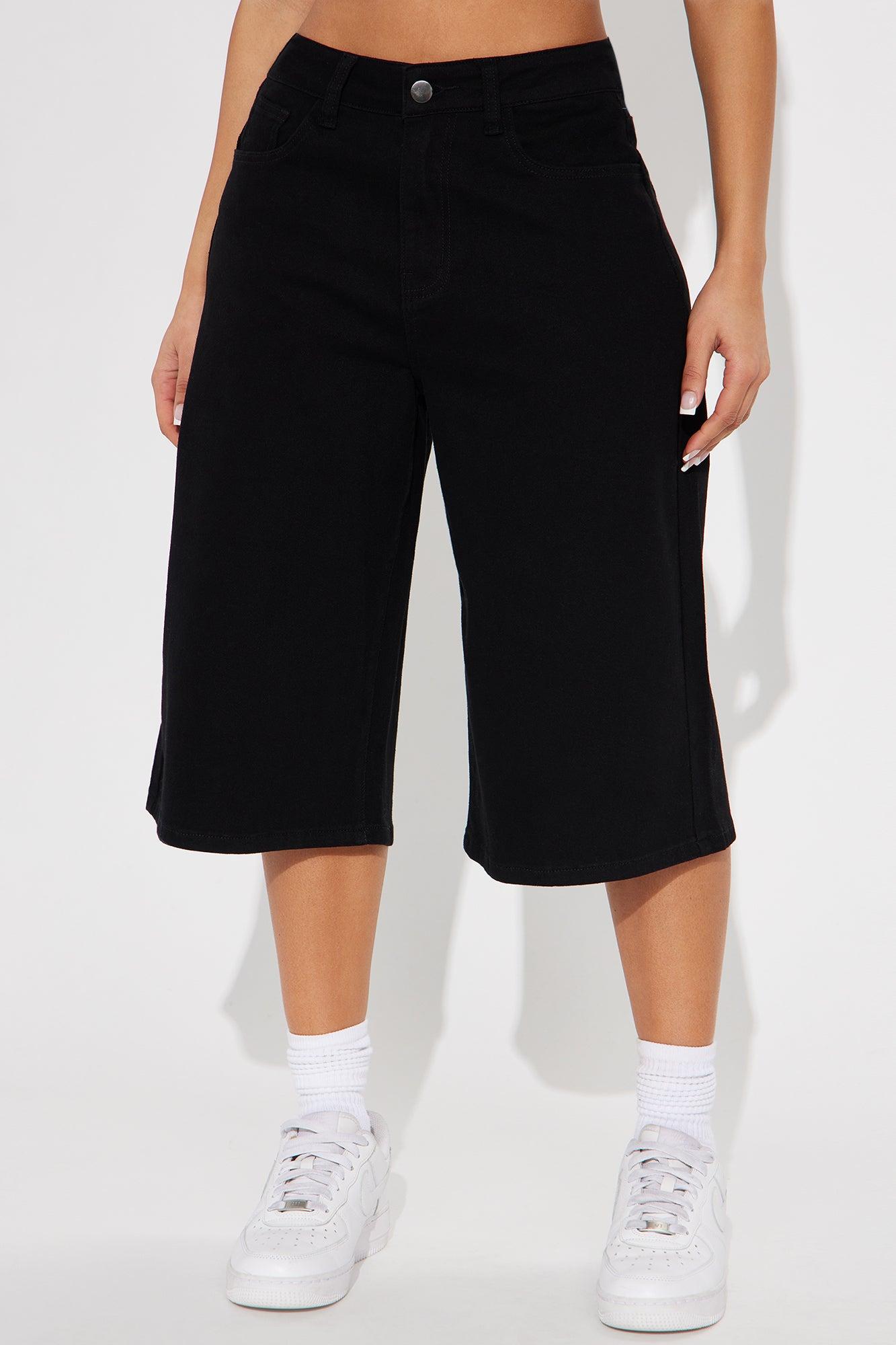 Paden Bermuda Short - Black Product Image