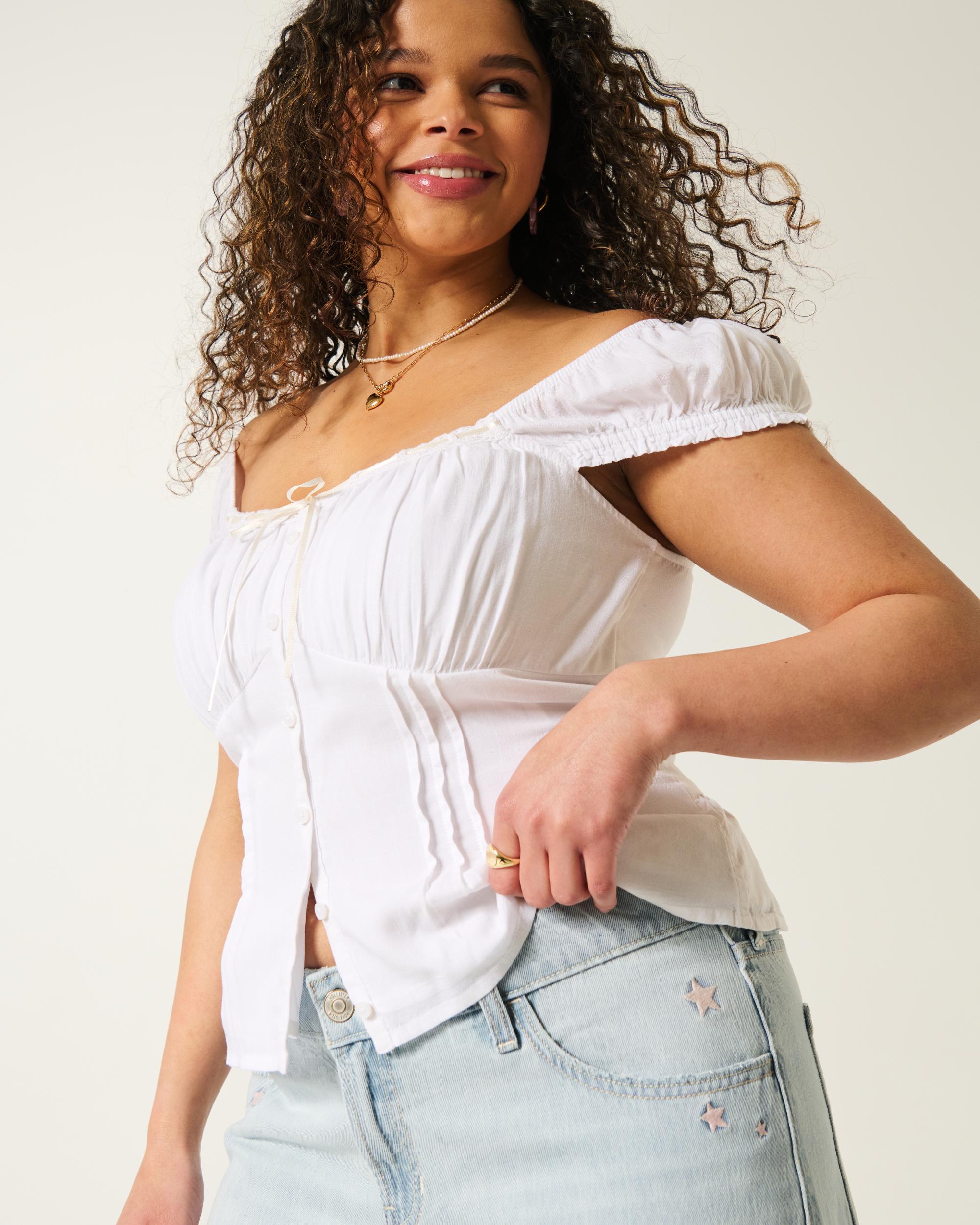 Low-Rise Light Wash Star Embroidery Baggy Jeans Product Image