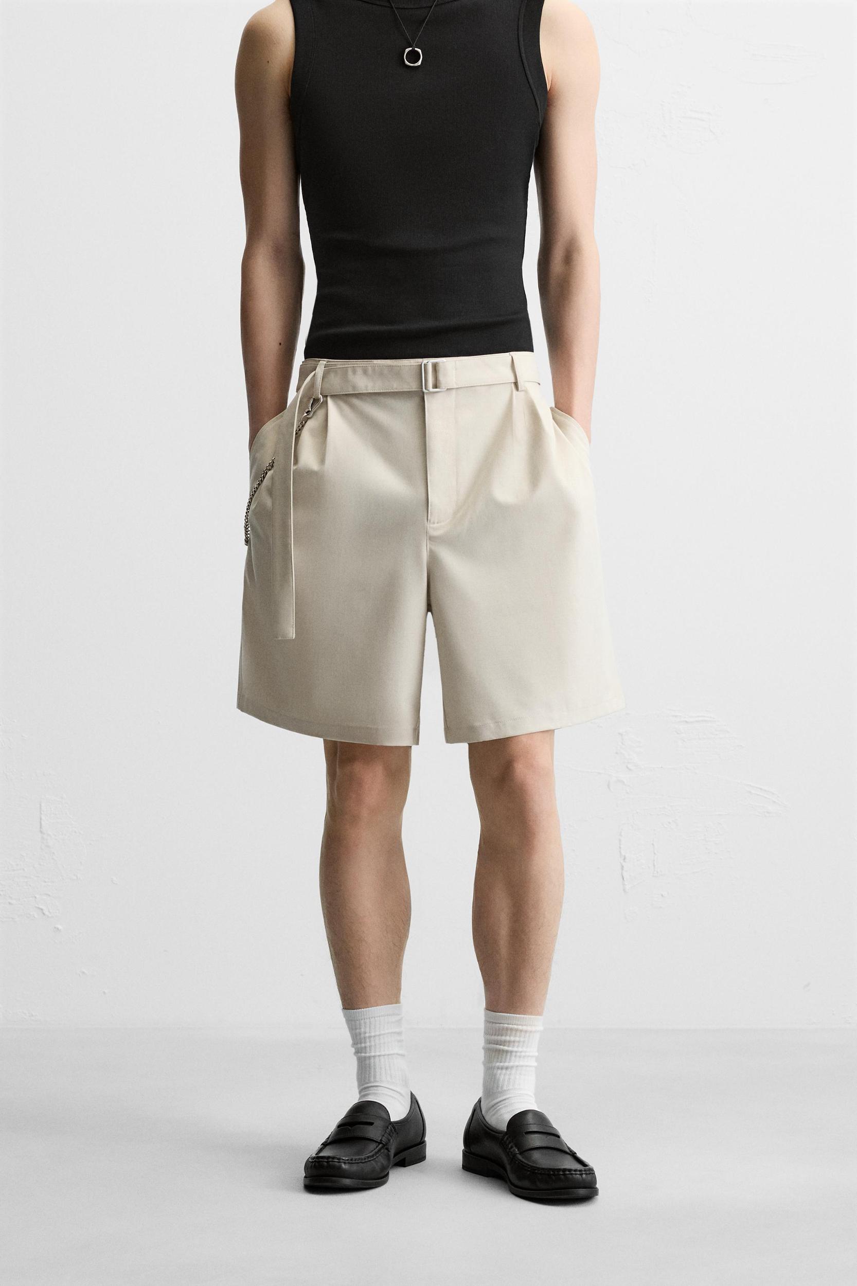 PLEATED BERMUDA SHORTS WITH BELT Product Image