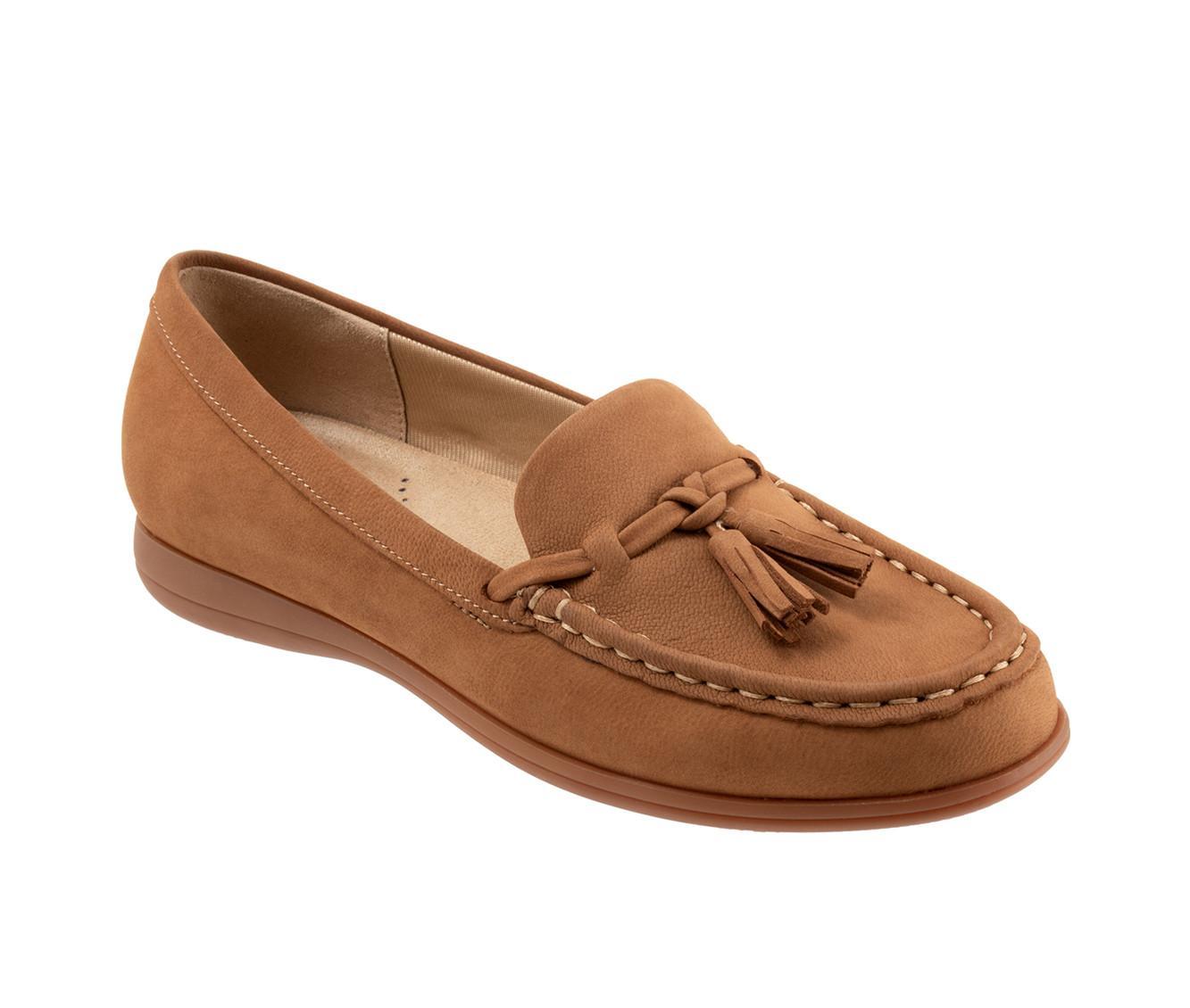 Women's Trotters Dawson Moccasin Loafers Product Image