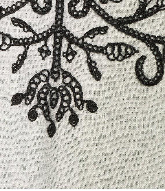 John Mark Linen Embroidered Split V-Neck 3/4 Sleeve Tunic Product Image