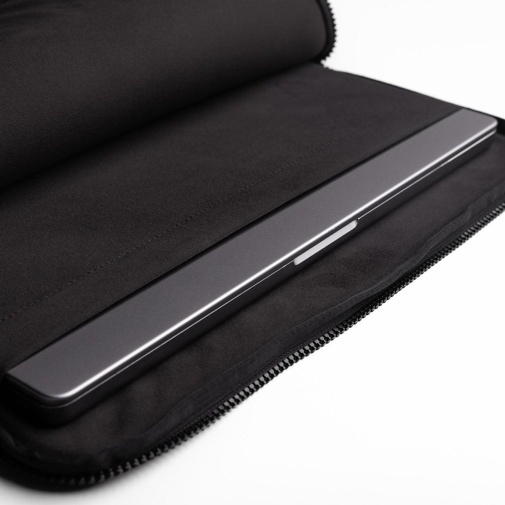 1230. Ripstop Laptop Bag - Crimson Product Image