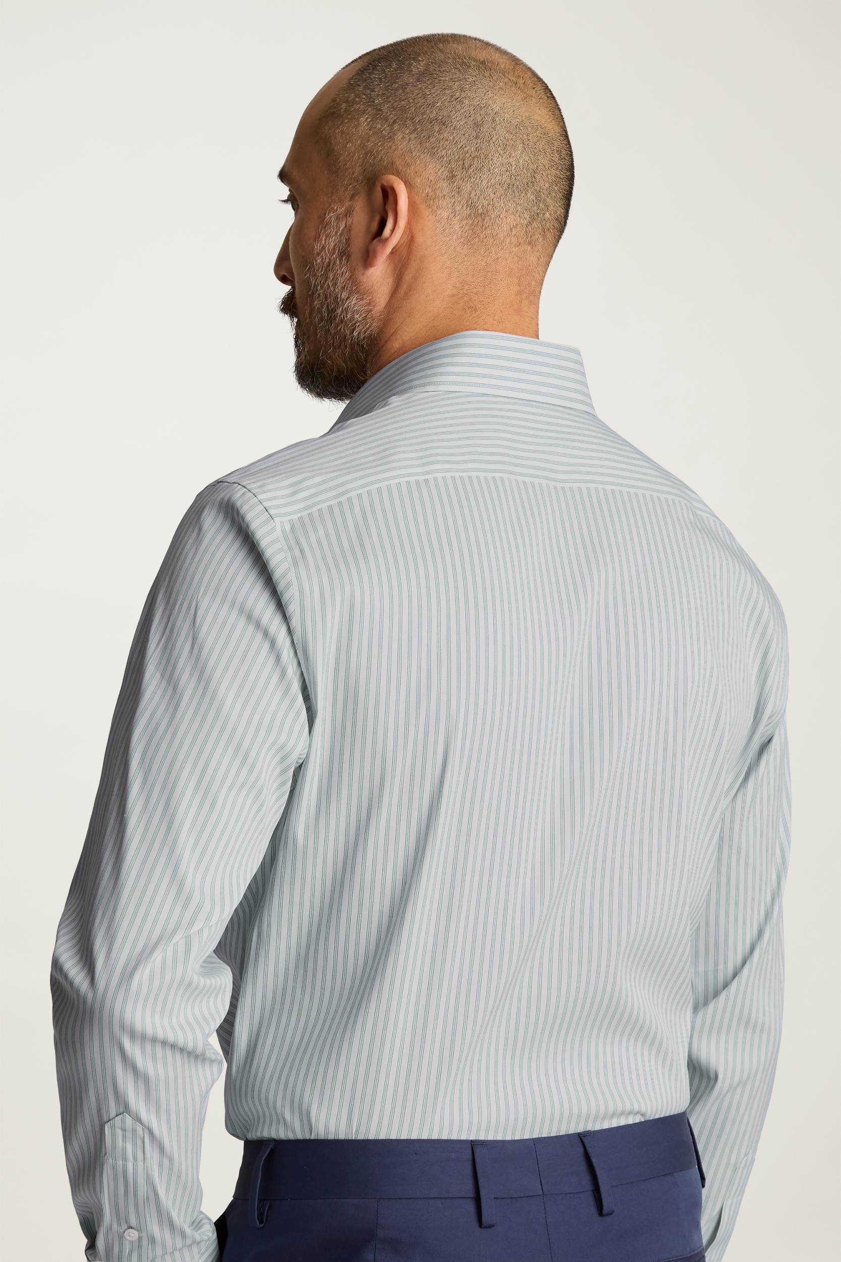 Jetsetter Stretch Dress Shirt Product Image