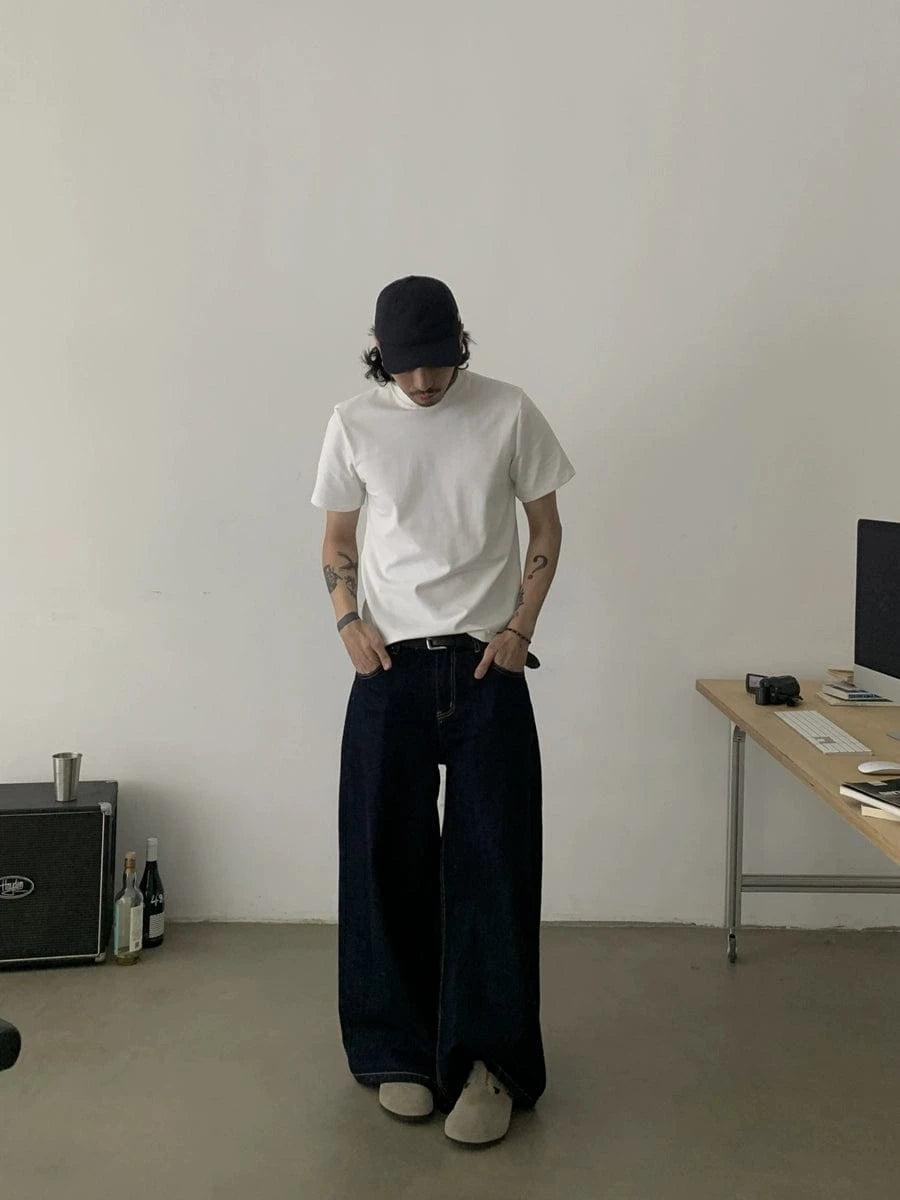 RT No. 18841 BASIC SOLID TEE Product Image