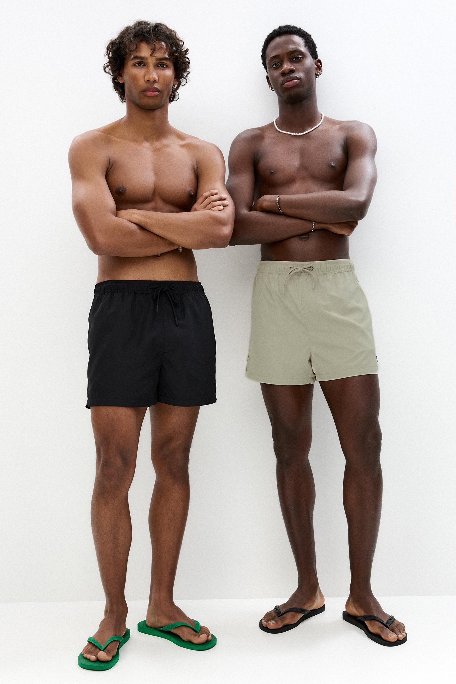 2-pack of basic board shorts Product Image