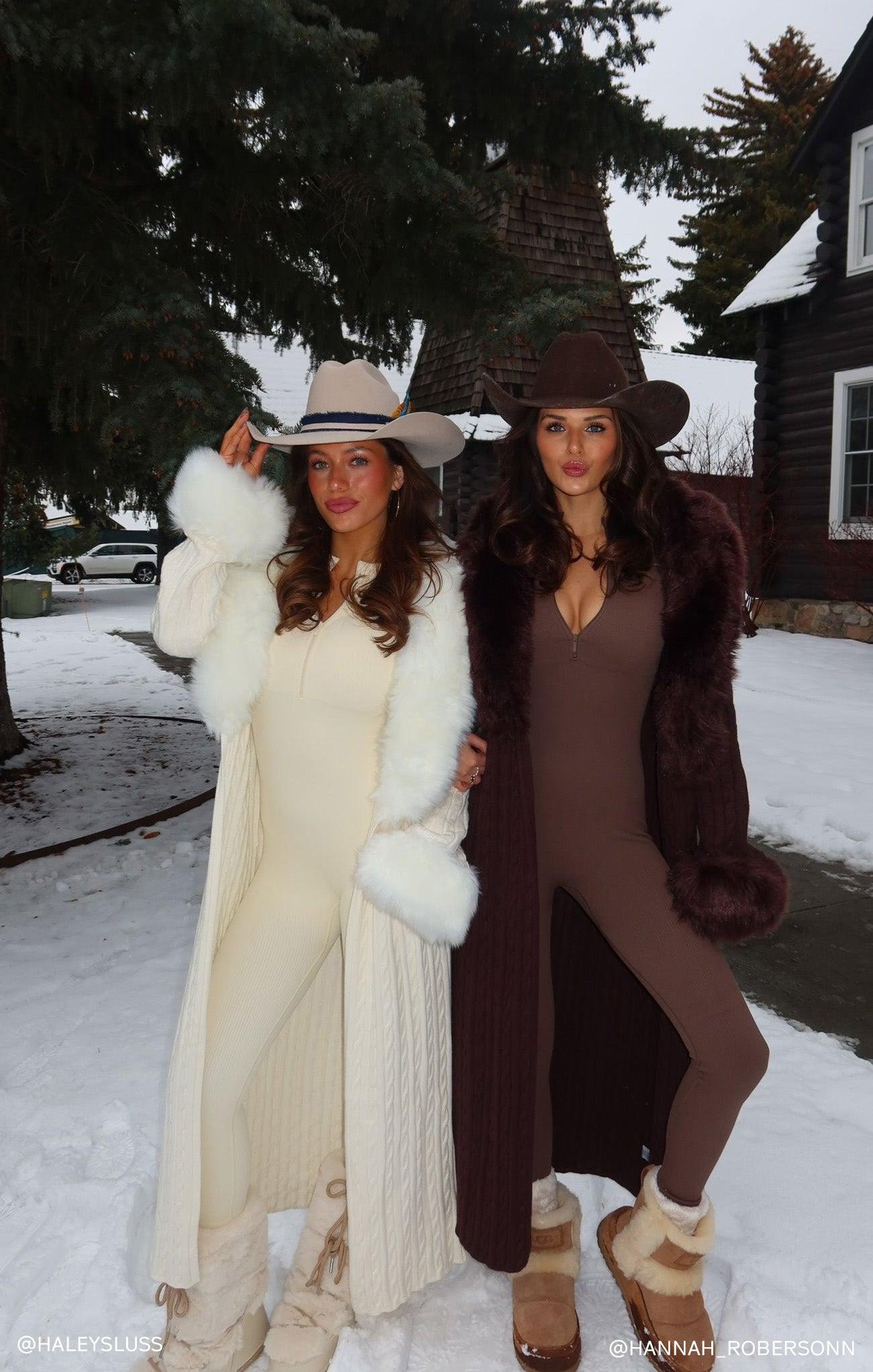 Throw on Cardigan ~ Snow Cable Knit Product Image