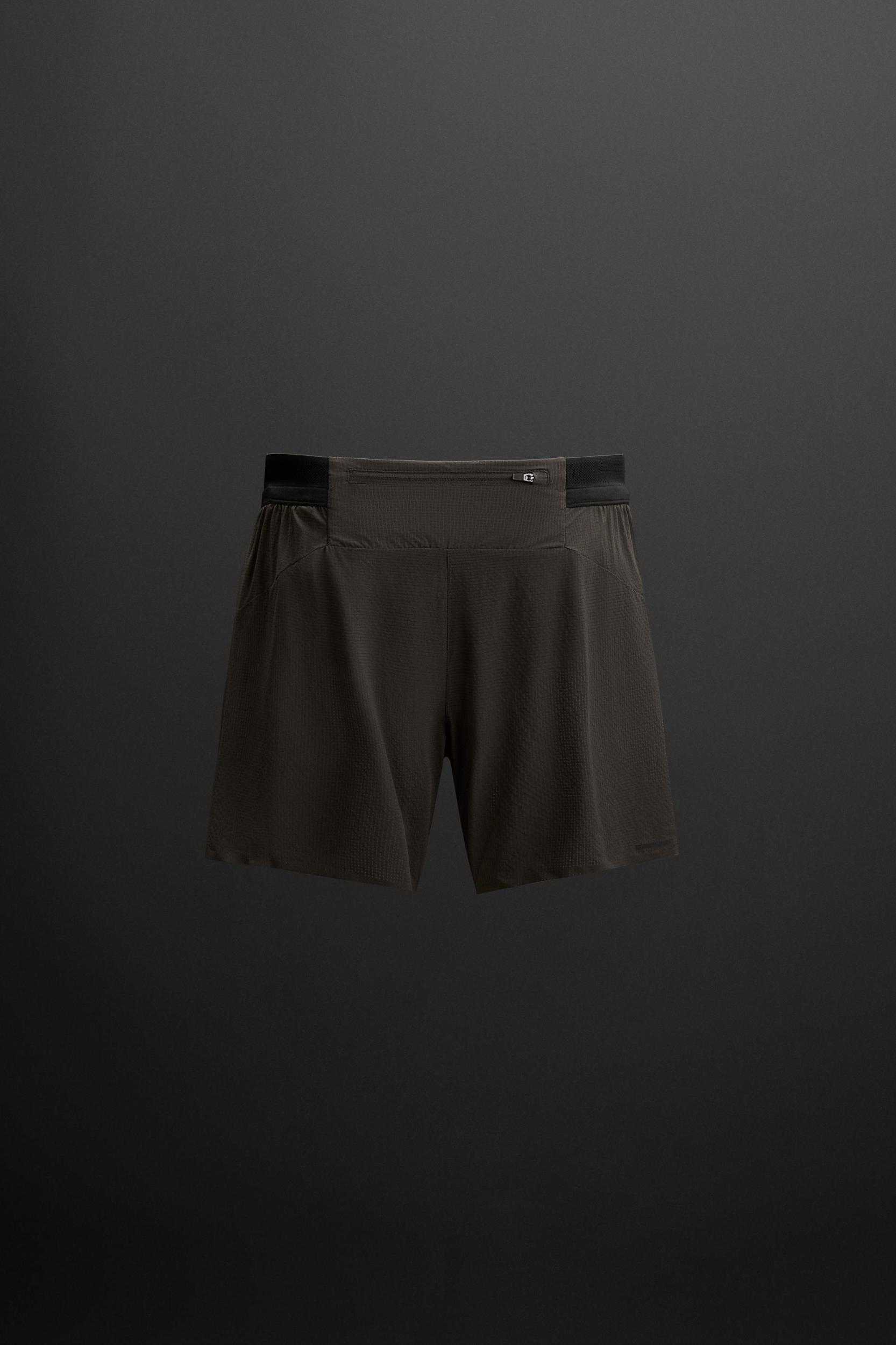 COLOR BLOCK TRAINING SHORTS Product Image