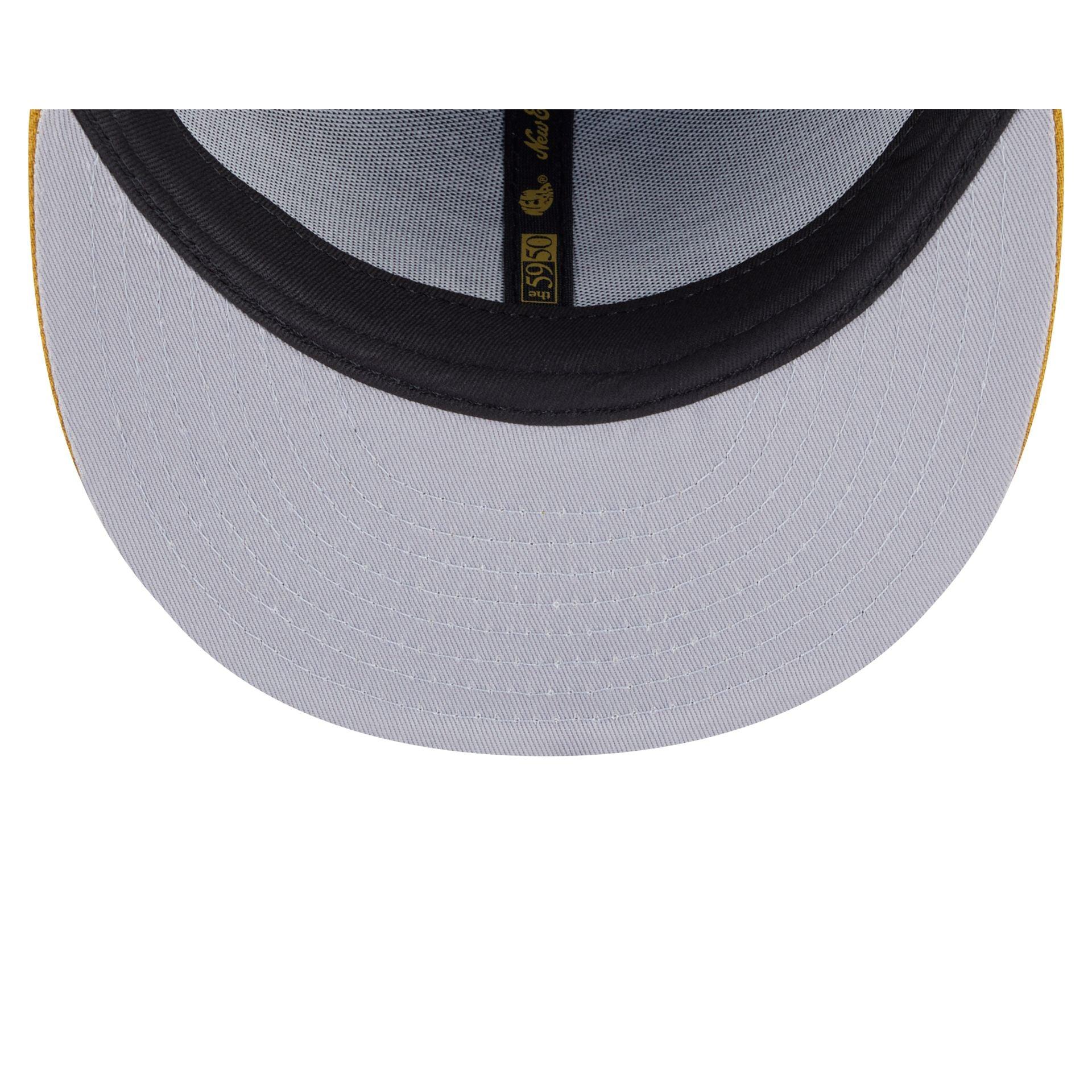 Chicago White Sox Metallic Gold Logo 59FIFTY Fitted Hat Male Product Image