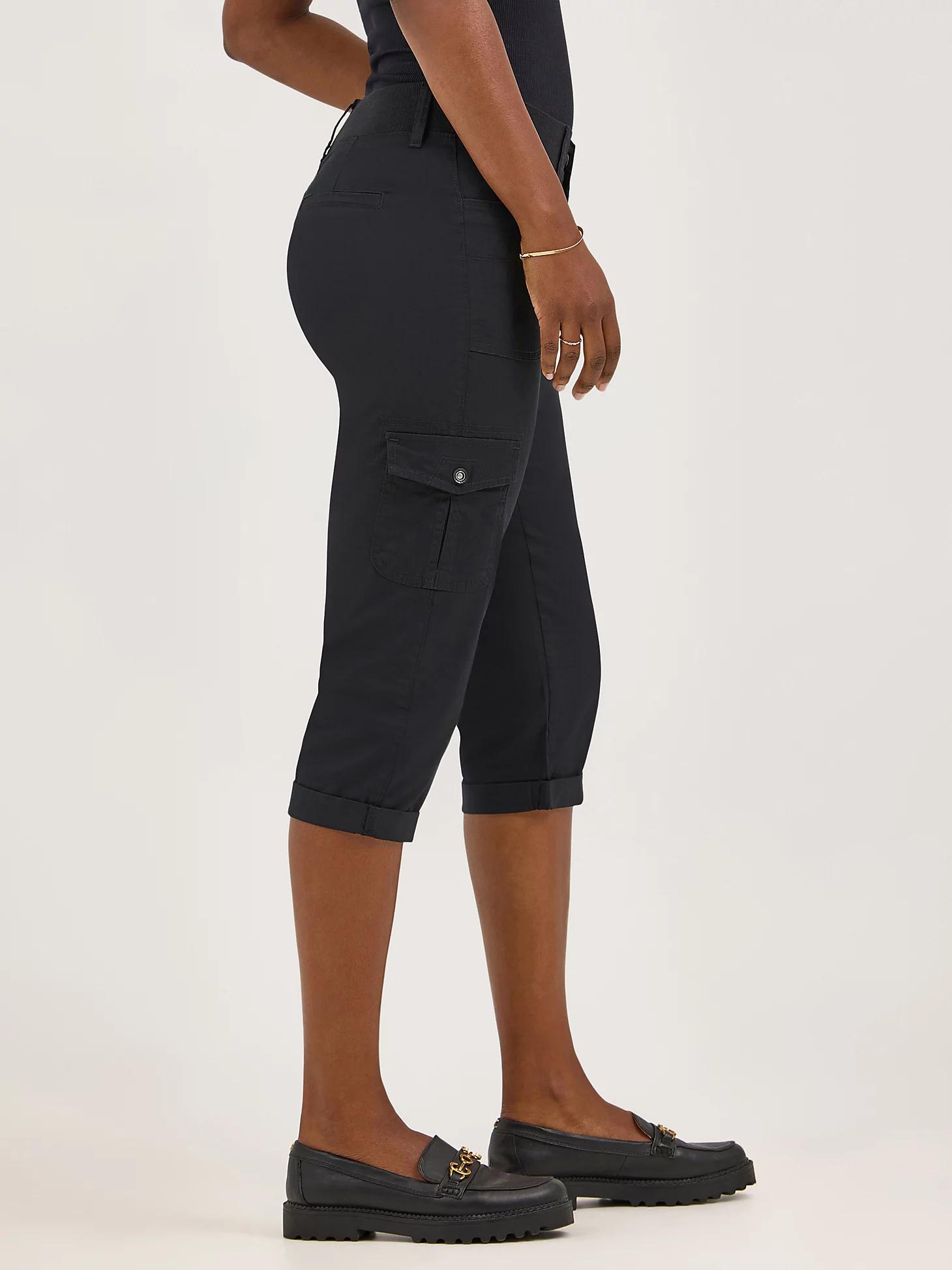 Women’s Relaxed Fit Austyn Cargo Capri | Women's Capris & Crops | Lee® Product Image