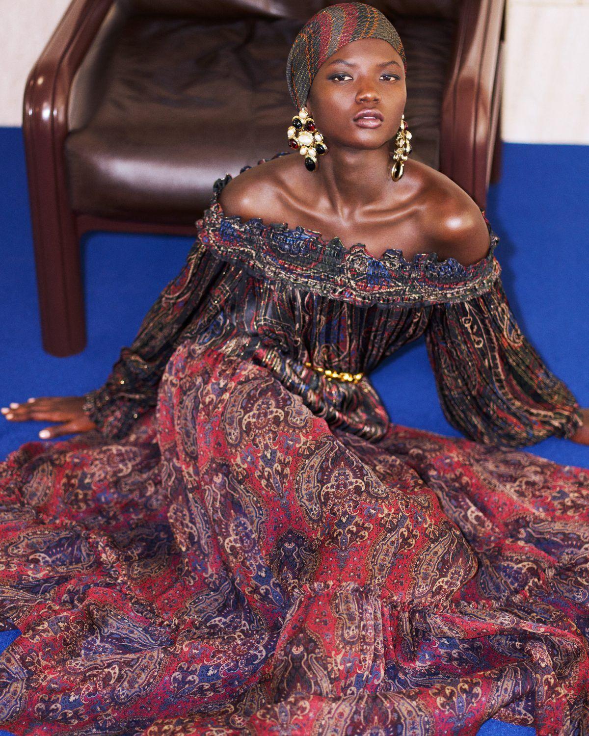 scarf in striped silk and lurex Product Image