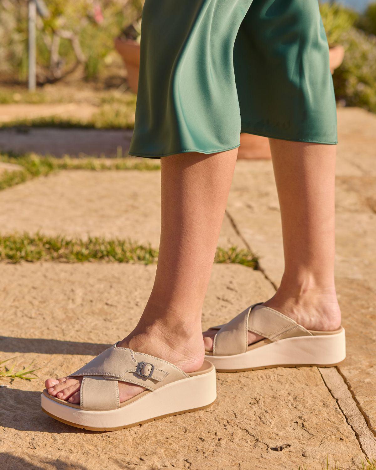 Solstice Cross Slide Metatarsal Female Product Image