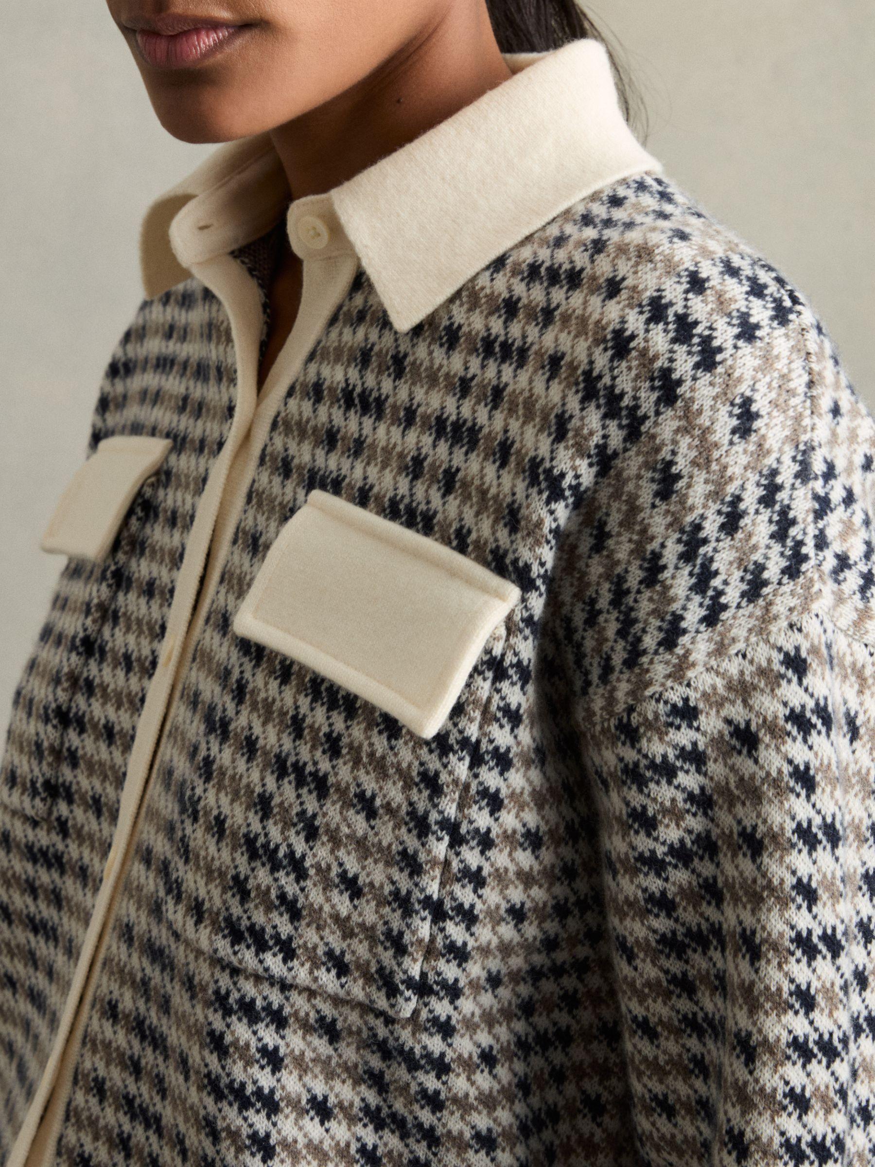 Wool-Cashmere Houndstooth Cardigan in Navy/Camel Product Image