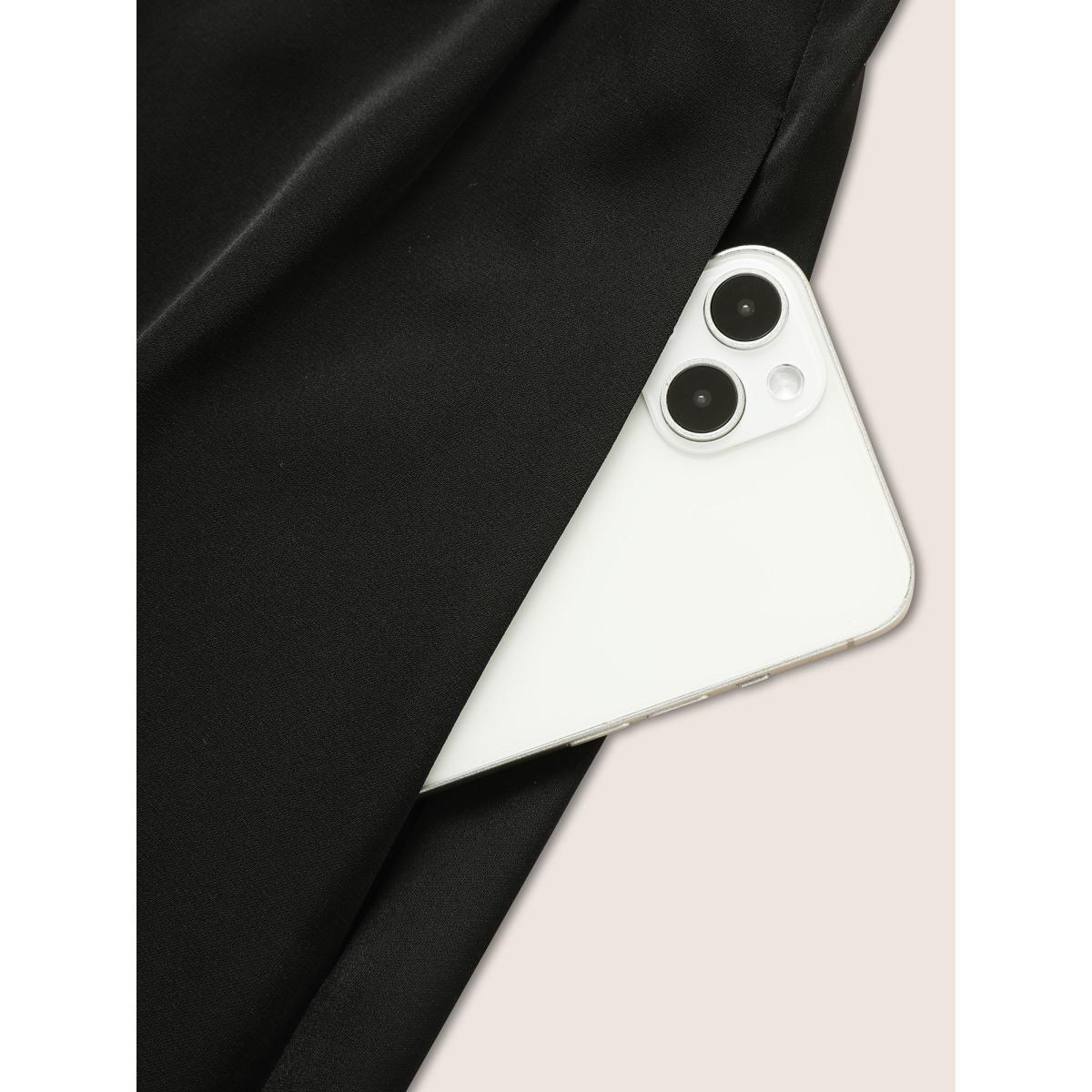 Plus Size Anti-Wrinkle Metal Chain Detail Belted Arc Hem Dress Black Women Workwear Essentials Belted V-neck Short sleeve Curvy Midi Dress BloomChic 14-16/1X Product Image