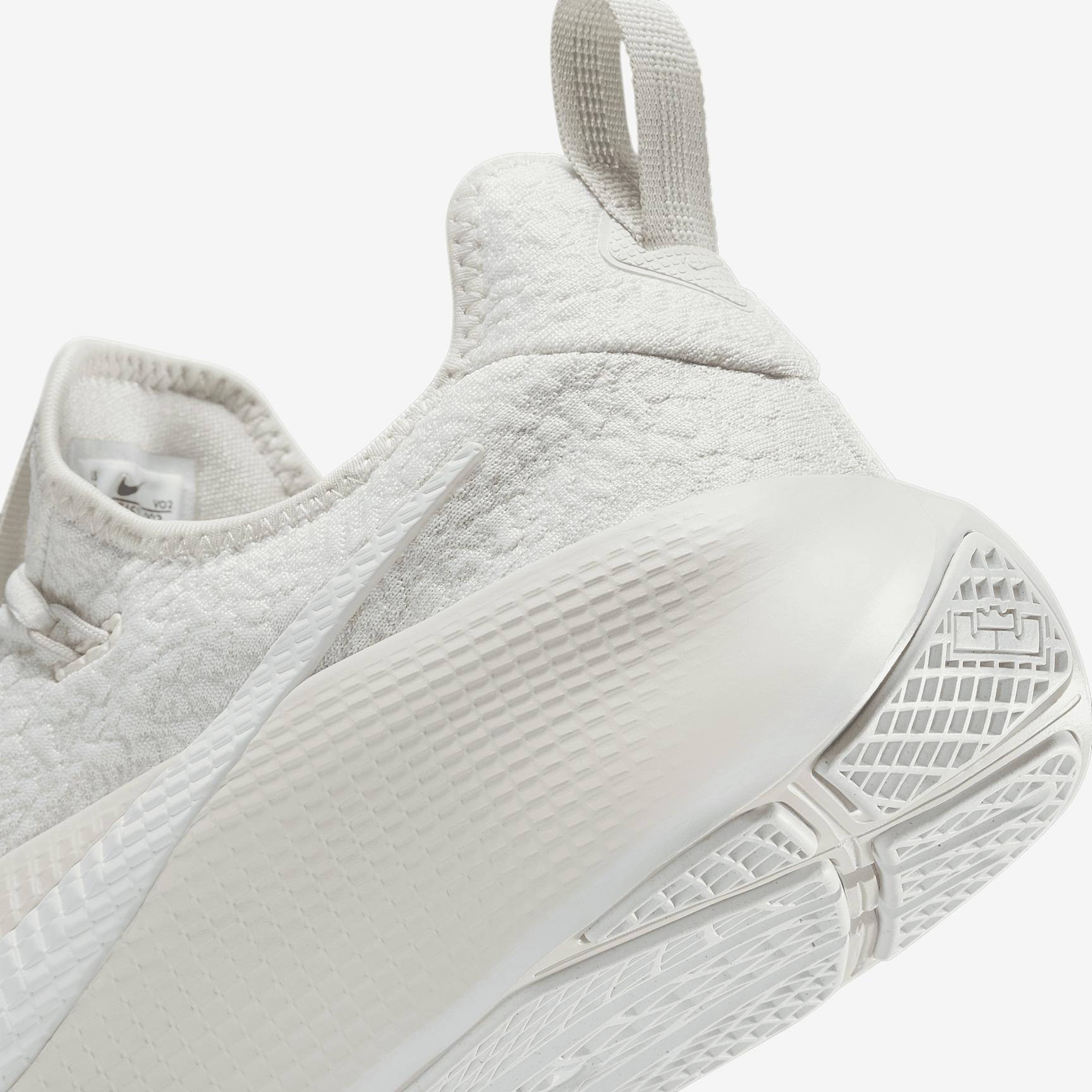 Nike Men's LeBron TR 1 Workout Shoes Product Image