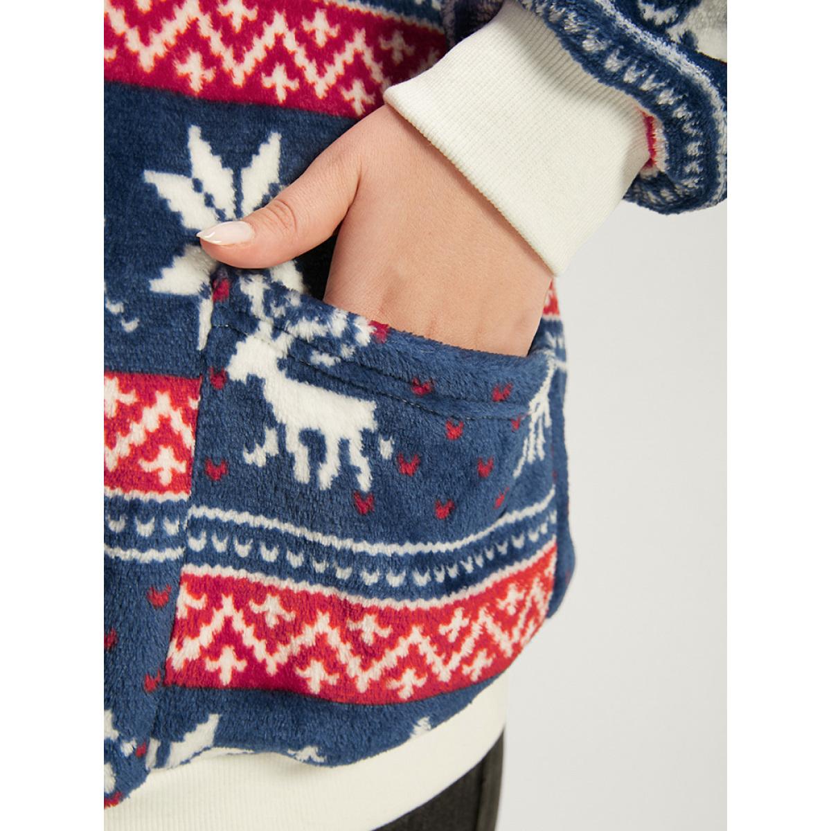 Plus Size Snowflake & Elk Print Zipper Pocket Sweatshirt Women DarkBlue Casual Zipper Hooded Dailywear Sweatshirts BloomChic 18-20/2X Product Image