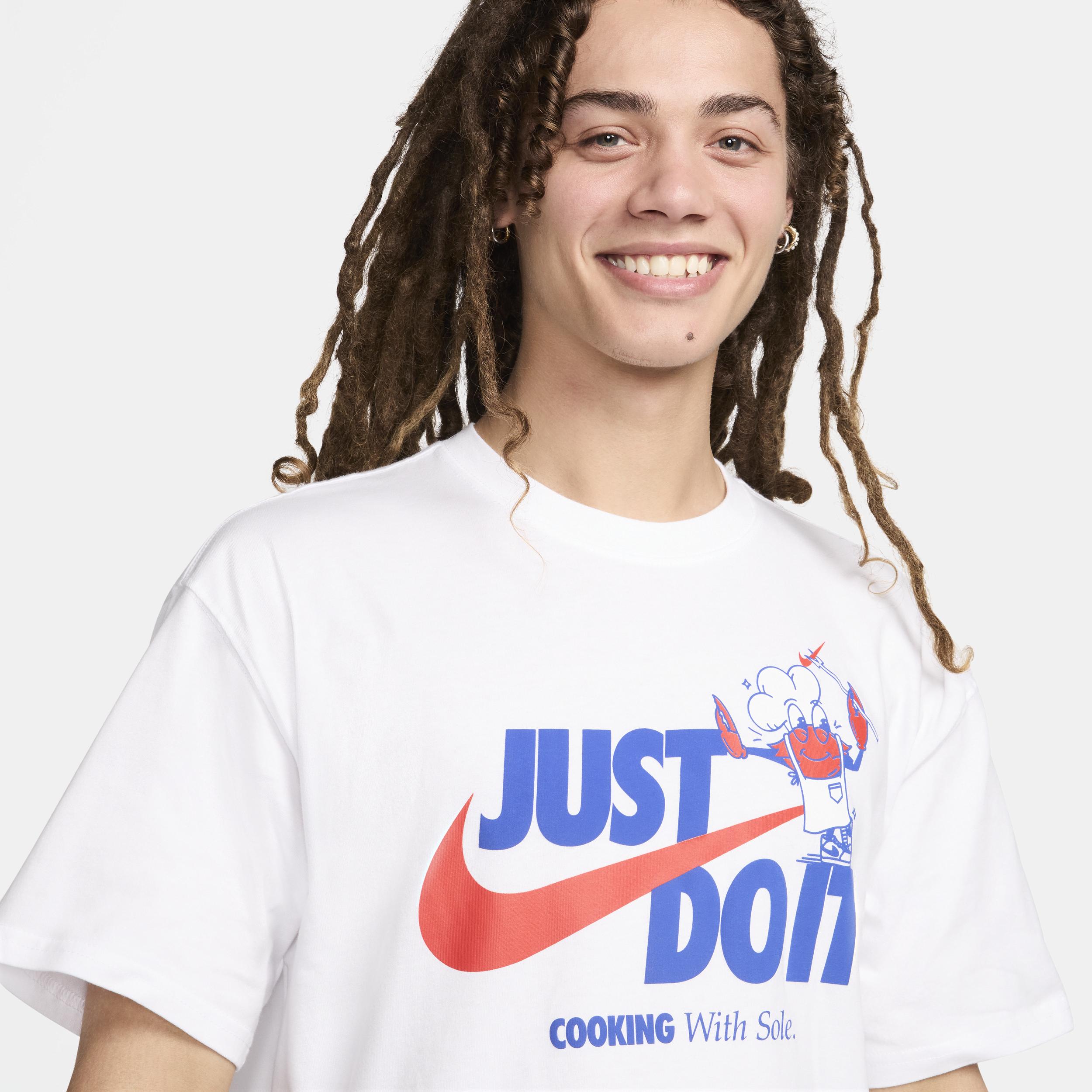 Men's Nike Sportswear Max90 T-Shirt Product Image