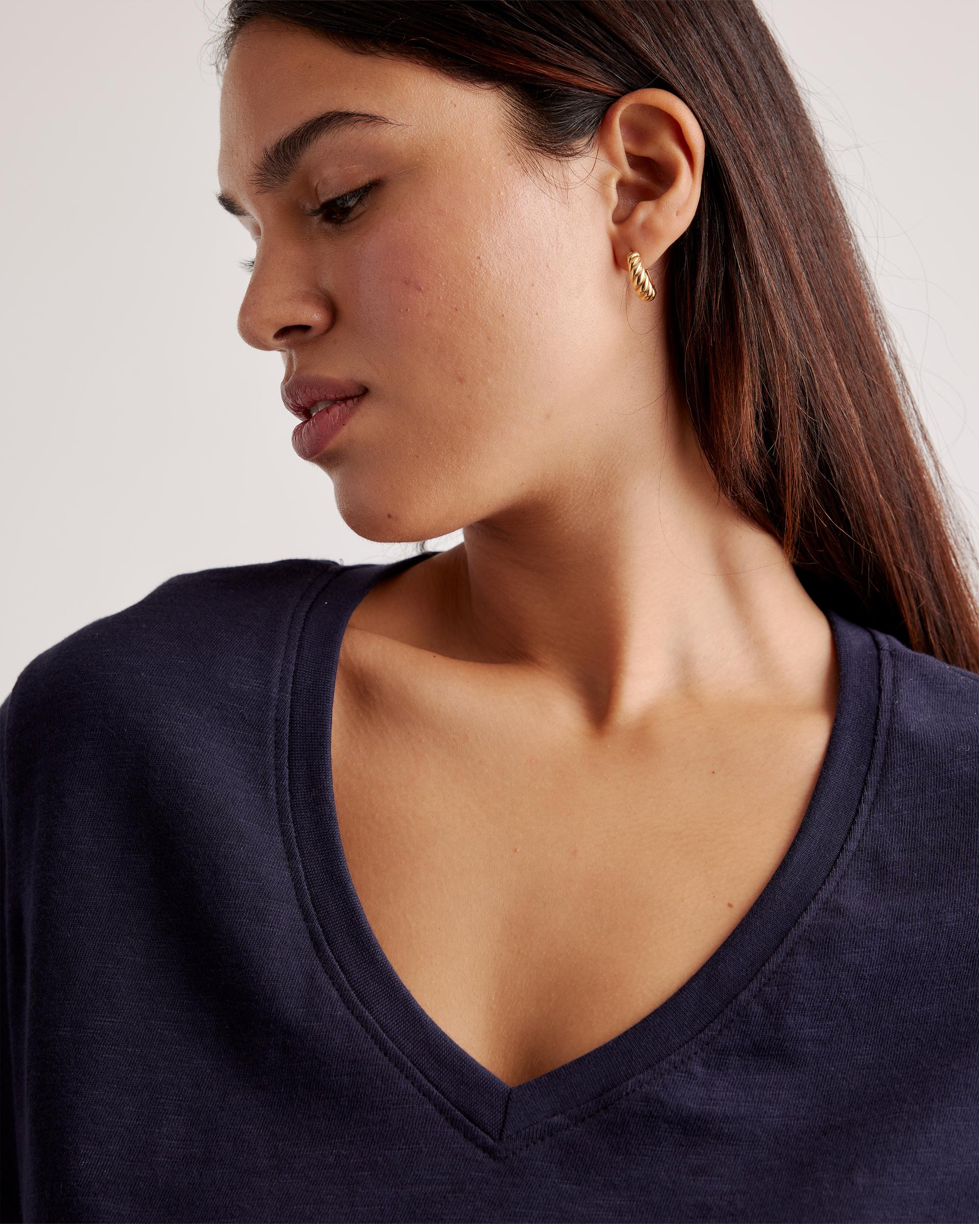 Quince | Women's Slub V-Neck T-Shirt Organic Cotton Product Image