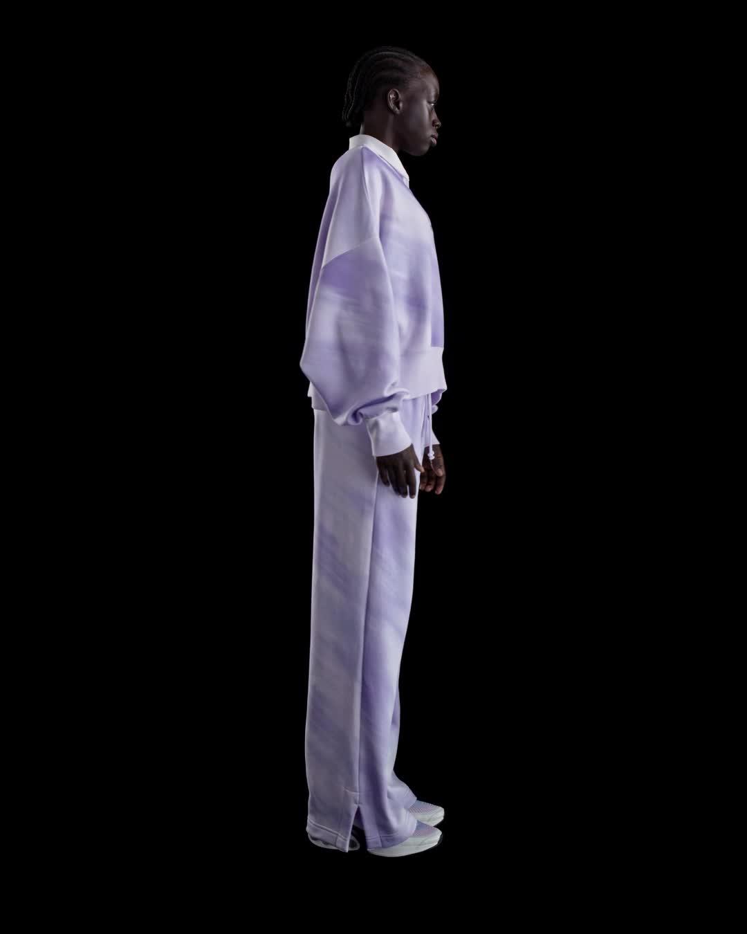 Womens Nike Sportswear Phoenix Fleece Oversized Crew-Neck Sweatshirt | IH7761-516 Product Image