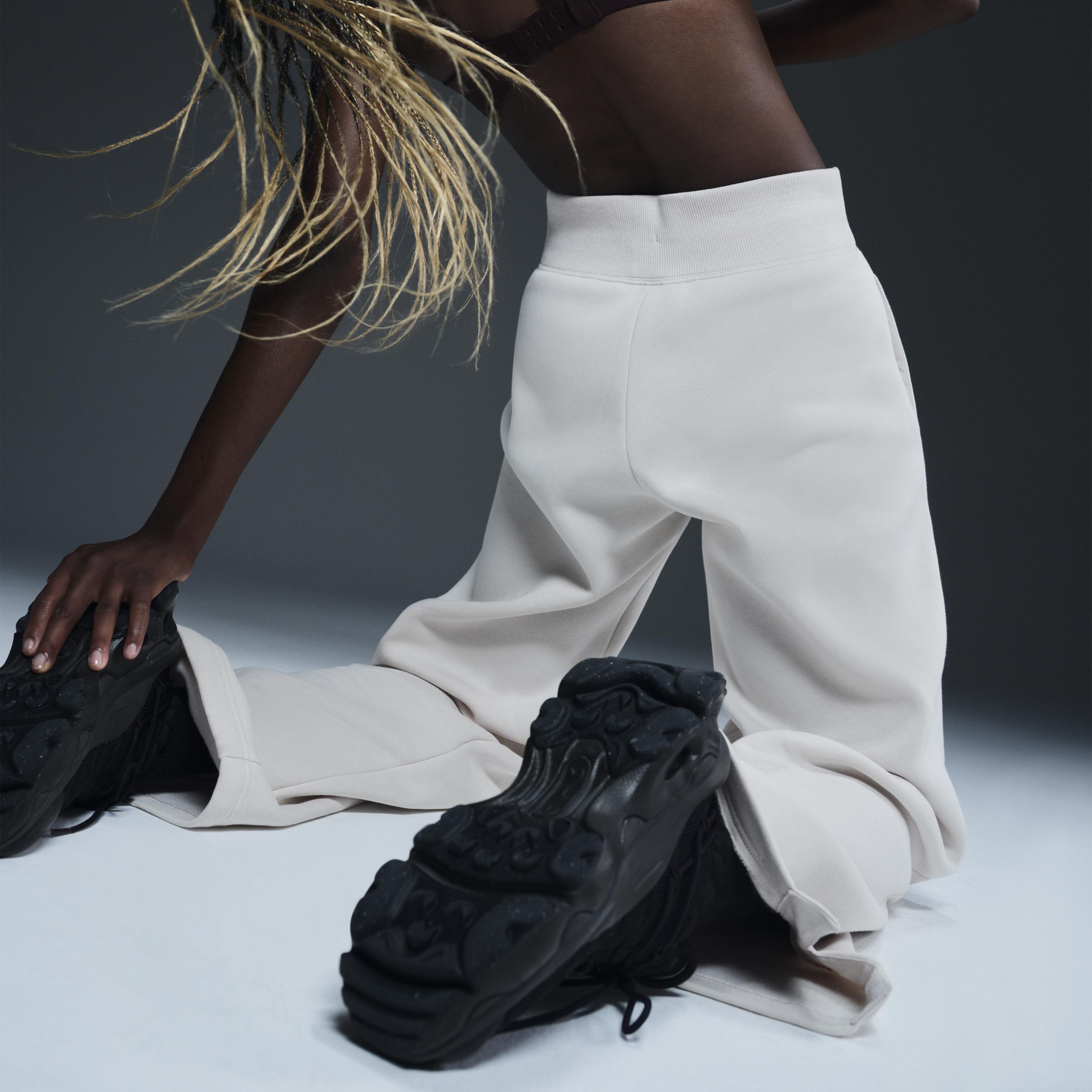 Womens Nike Sportswear Phoenix Fleece High-Waisted Wide-Leg Sweatpants | DQ5615-104 Product Image