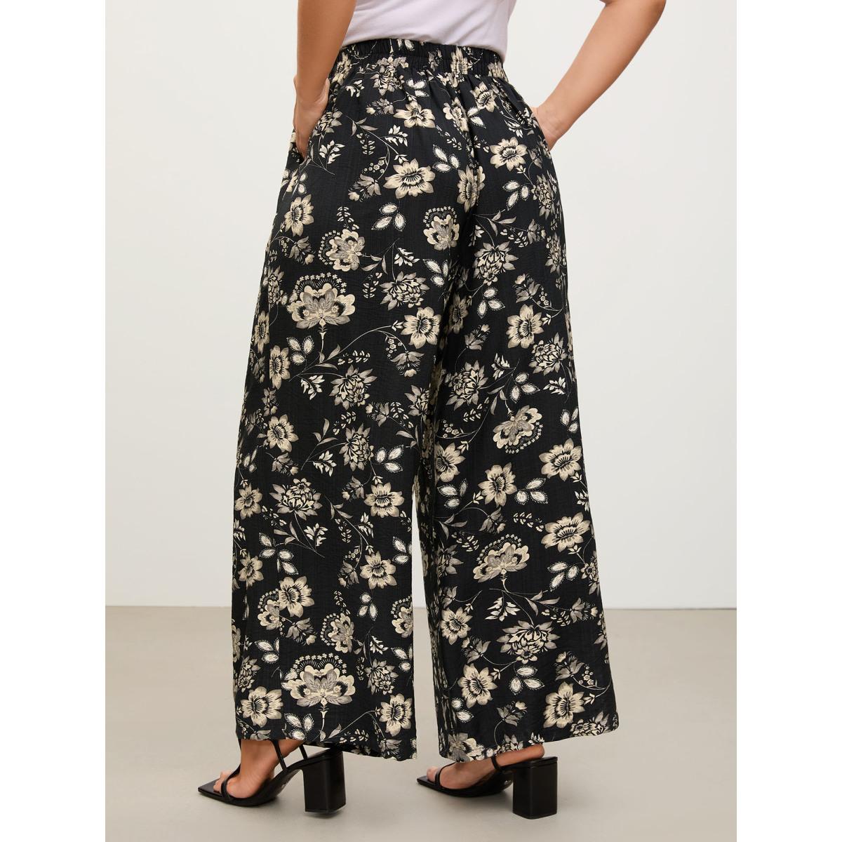 Plus Size Silhouette Floral Print Wide-Leg Pants Women BlackFlower Office Wide Leg Mid Rise Office Pants BloomChic 10/M Product Image