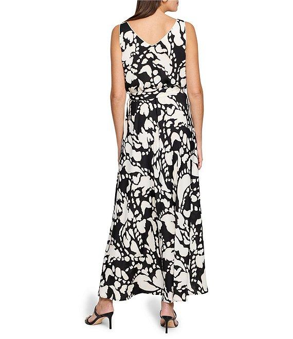 NIC + ZOE Bianca Evening Petal Blouson V-Neck Sleeveless Maxi Dress Product Image
