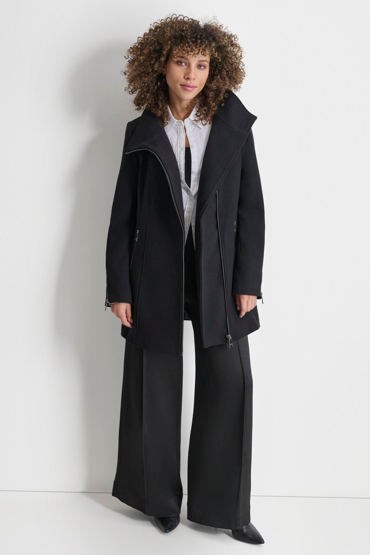 WOOL COAT WITH ZIPPER DETAIL Product Image