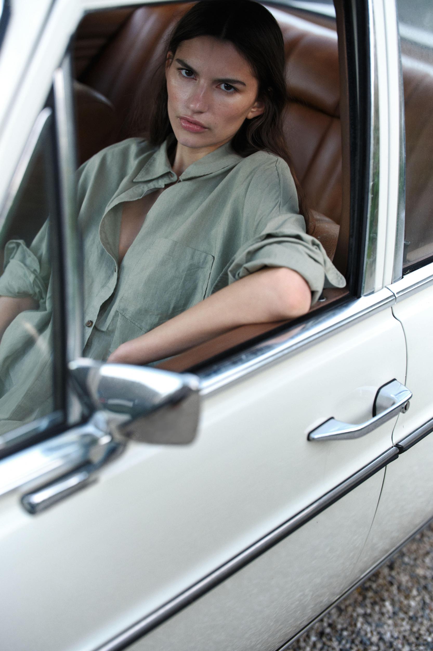 Oversized Linen-Blend Shirt Product Image