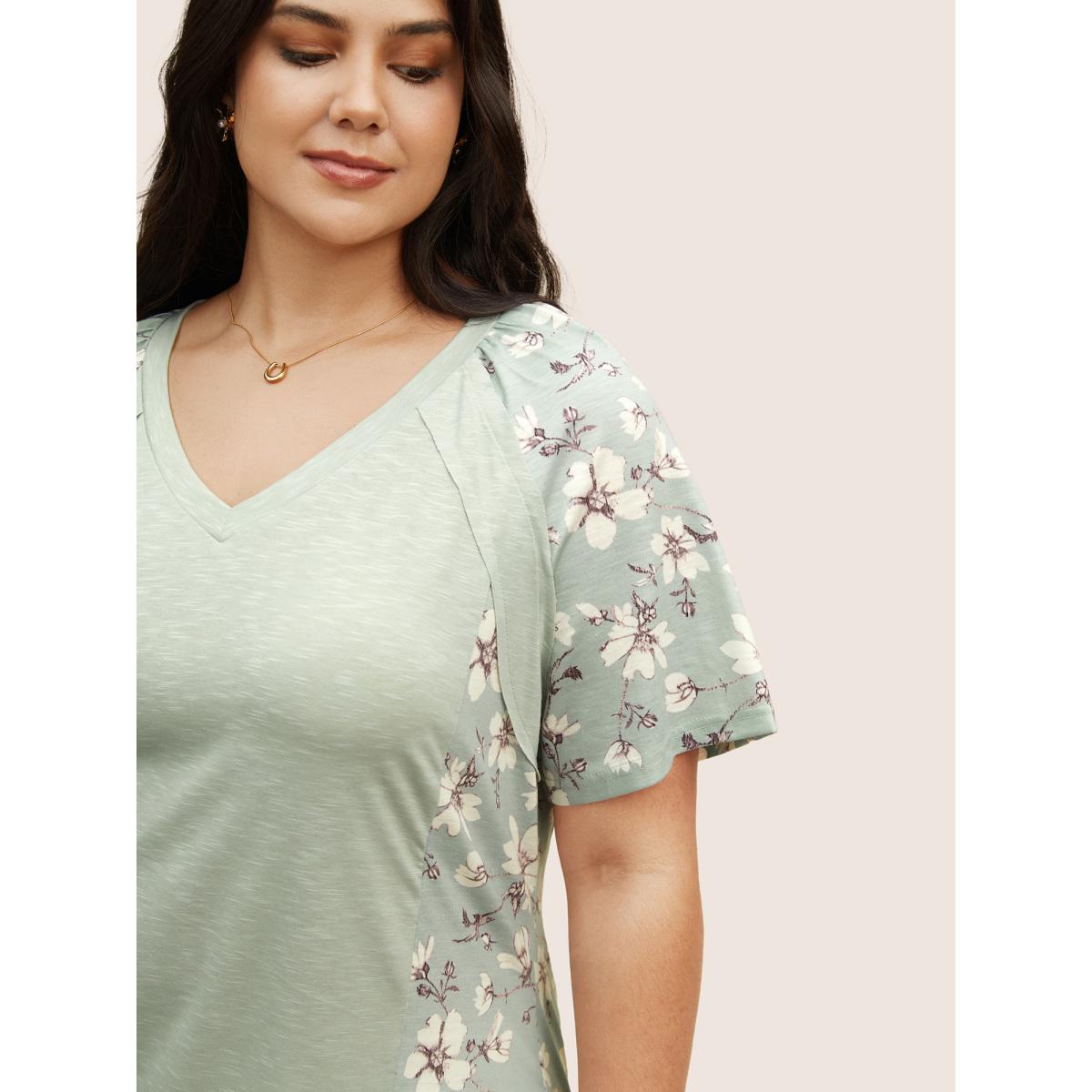 Plus Size Floral Patchwork Pleated Raglan Sleeve T-shirt LightGreen Women Elegant Contrast Natural Flowers V-neck Everyday T-shirts BloomChic 14-16/1X Product Image