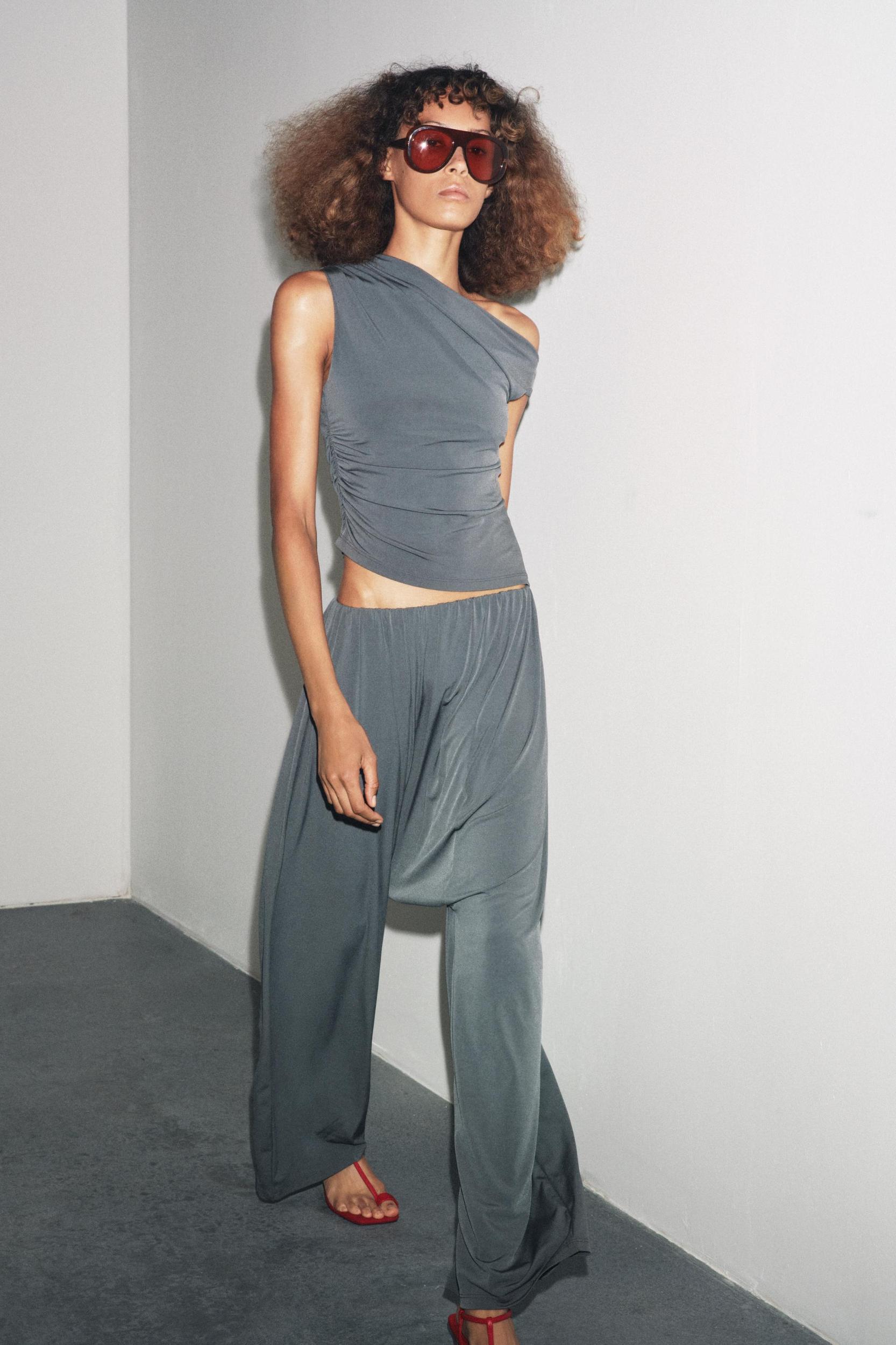 DRAPED CREPE TOP Product Image