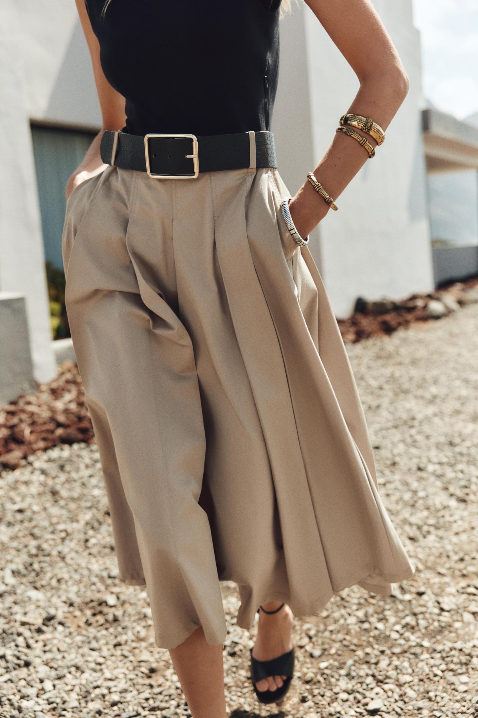 SHOULDER PAD DRESS Product Image