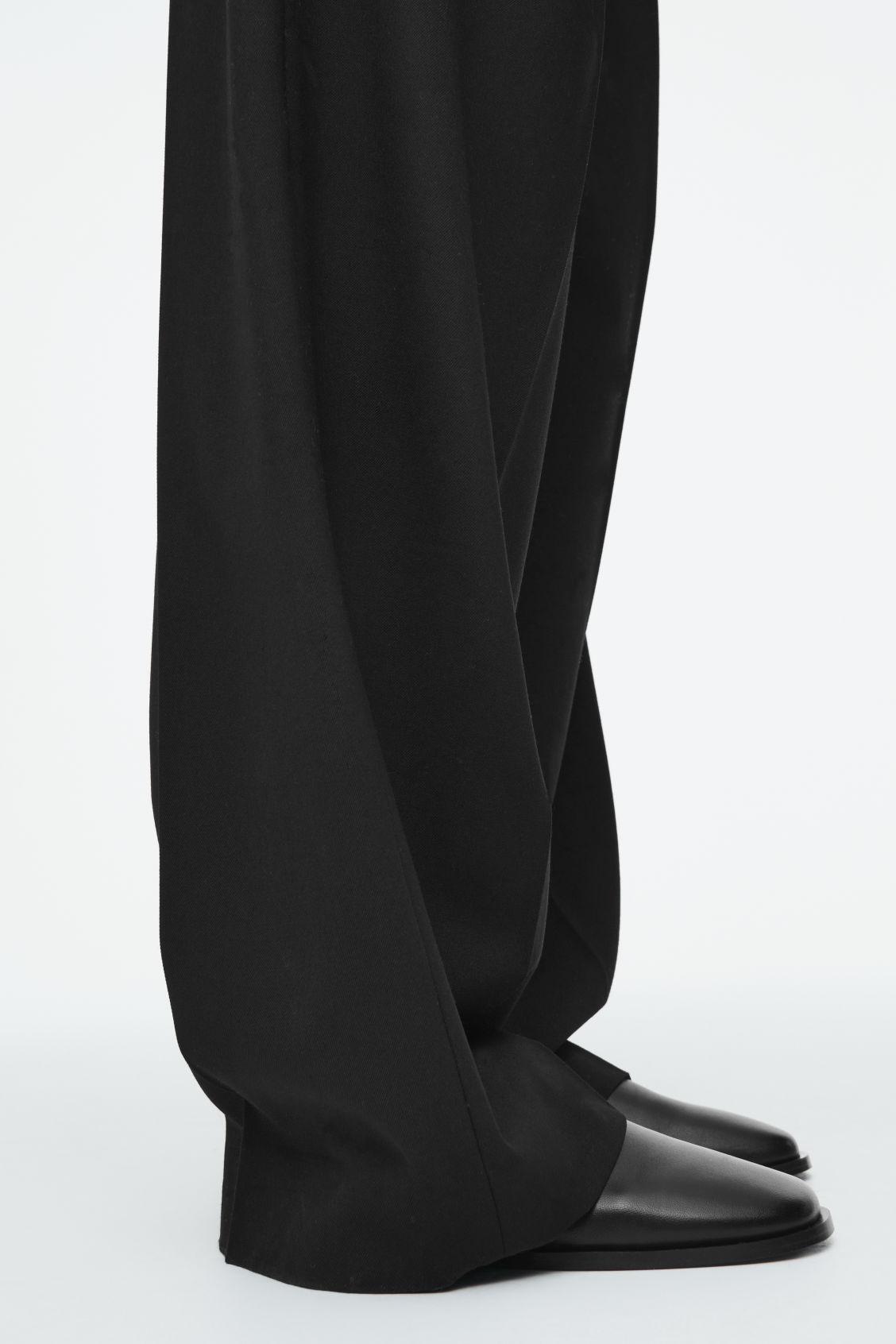 CLASSIC LEATHER MULES Product Image