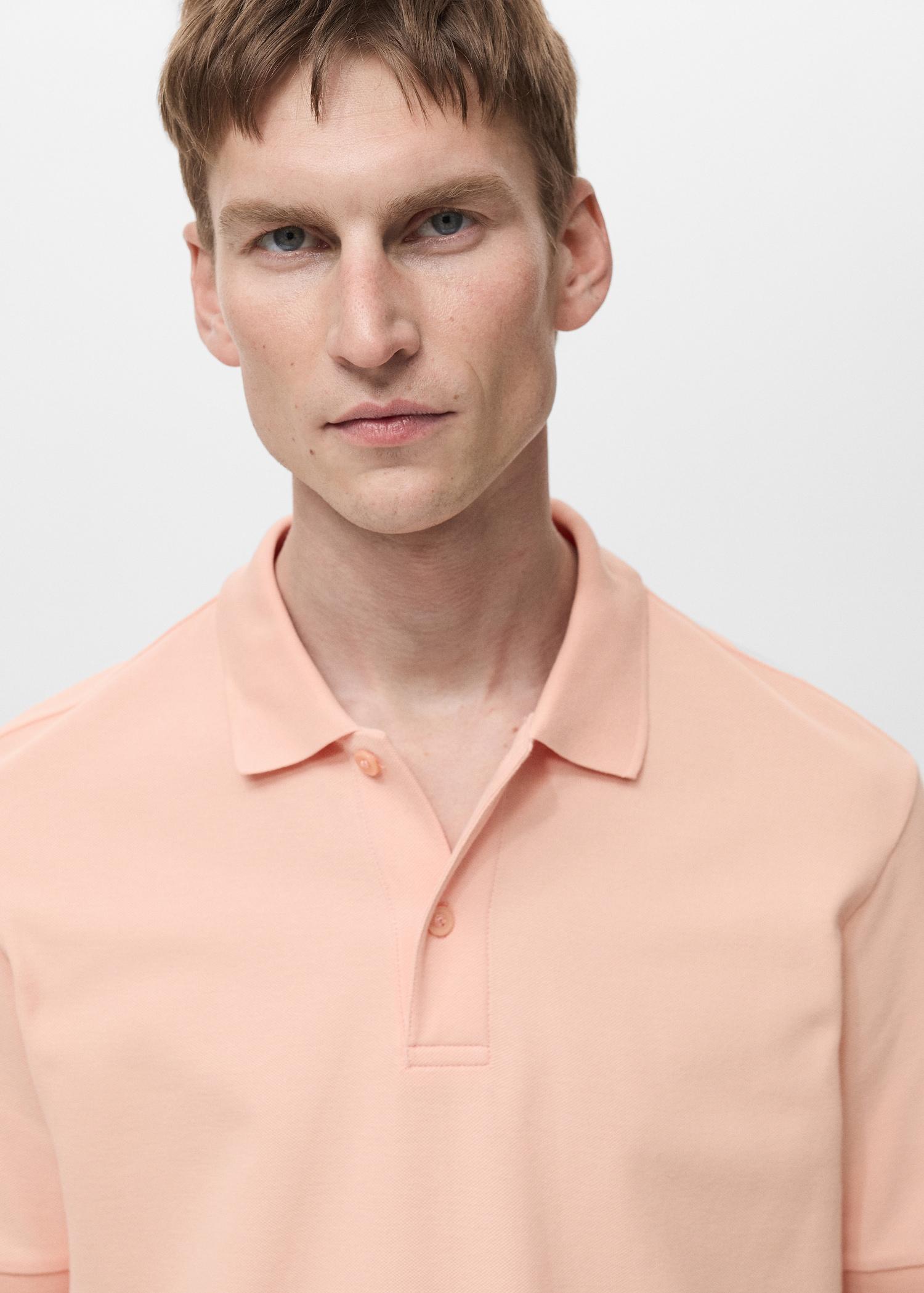 Regular-fit cotton piqué polo shirt - Men | MANGO USA Product Image