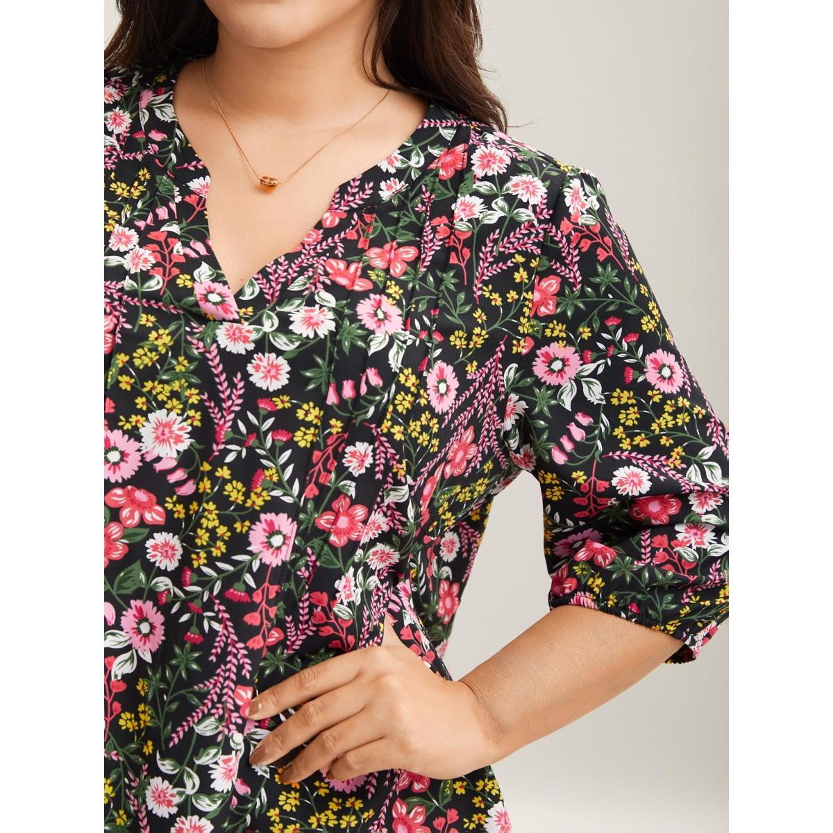 Plus Size Black Floral Print Notched Collar Shirt Women Timeless Elbow-length sleeve Notched collar Elegant Blouses BloomChic 28/5X Product Image
