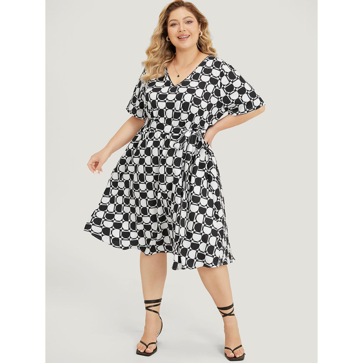 Plus Size Geometric Print Pocket Belted V Neck Dress Multicolor Women Elegant Contrast V-neck Short sleeve Curvy Knee Dress BloomChic 14-16/1X Product Image