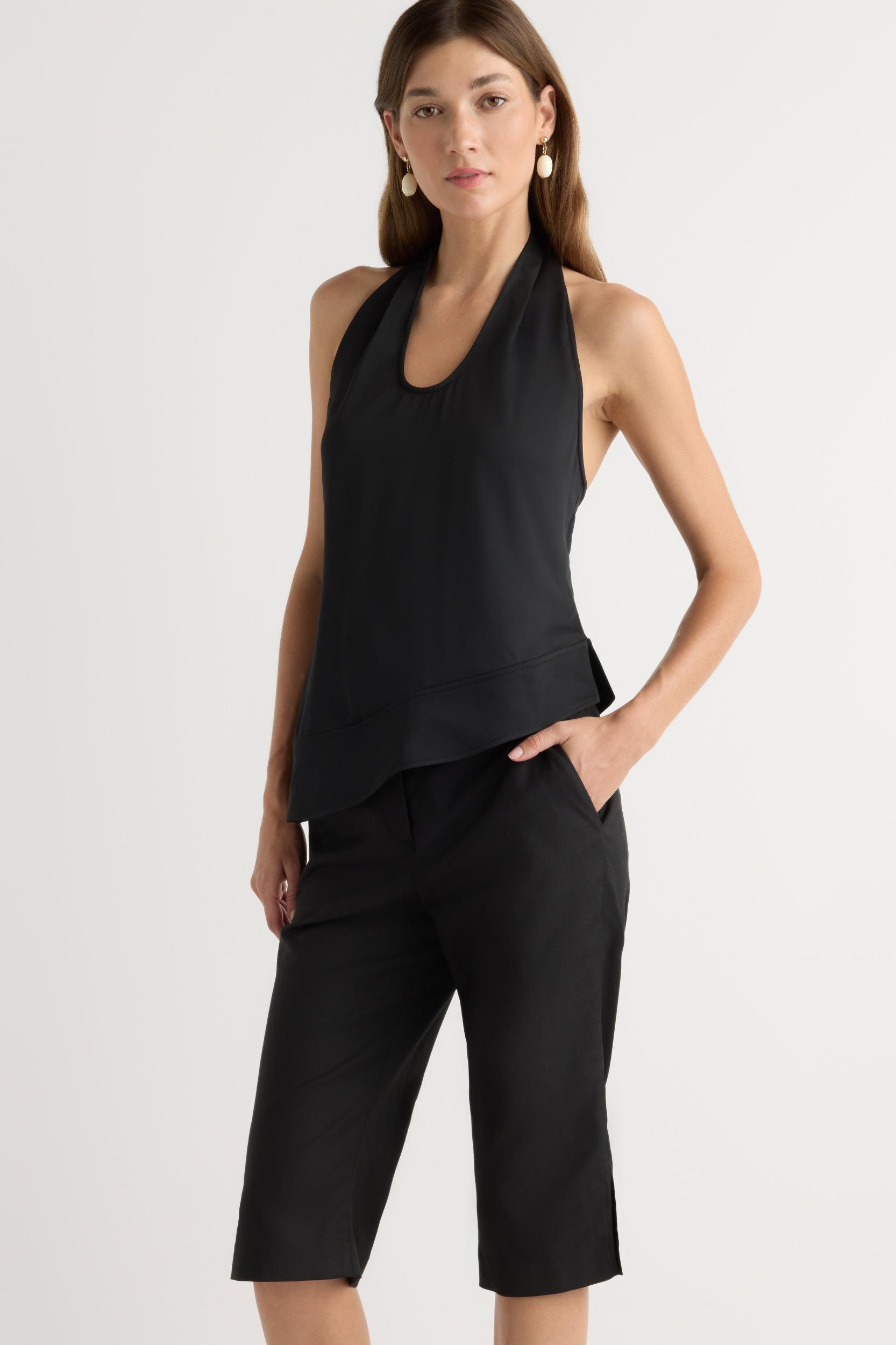 Lexi Tailored Capri Pant Product Image