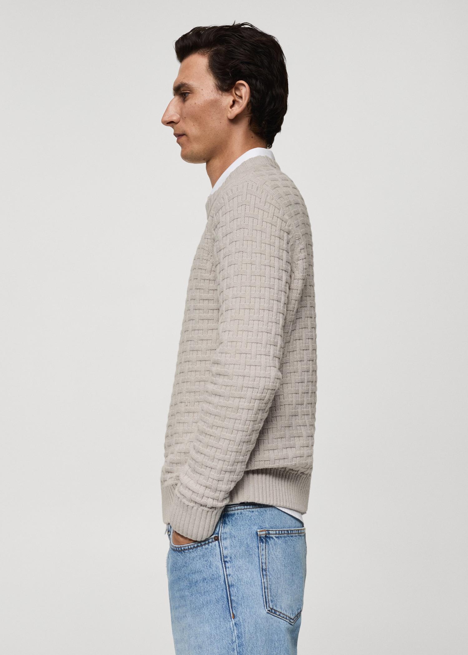 Crossed knit sweater - Men | MANGO USA Product Image