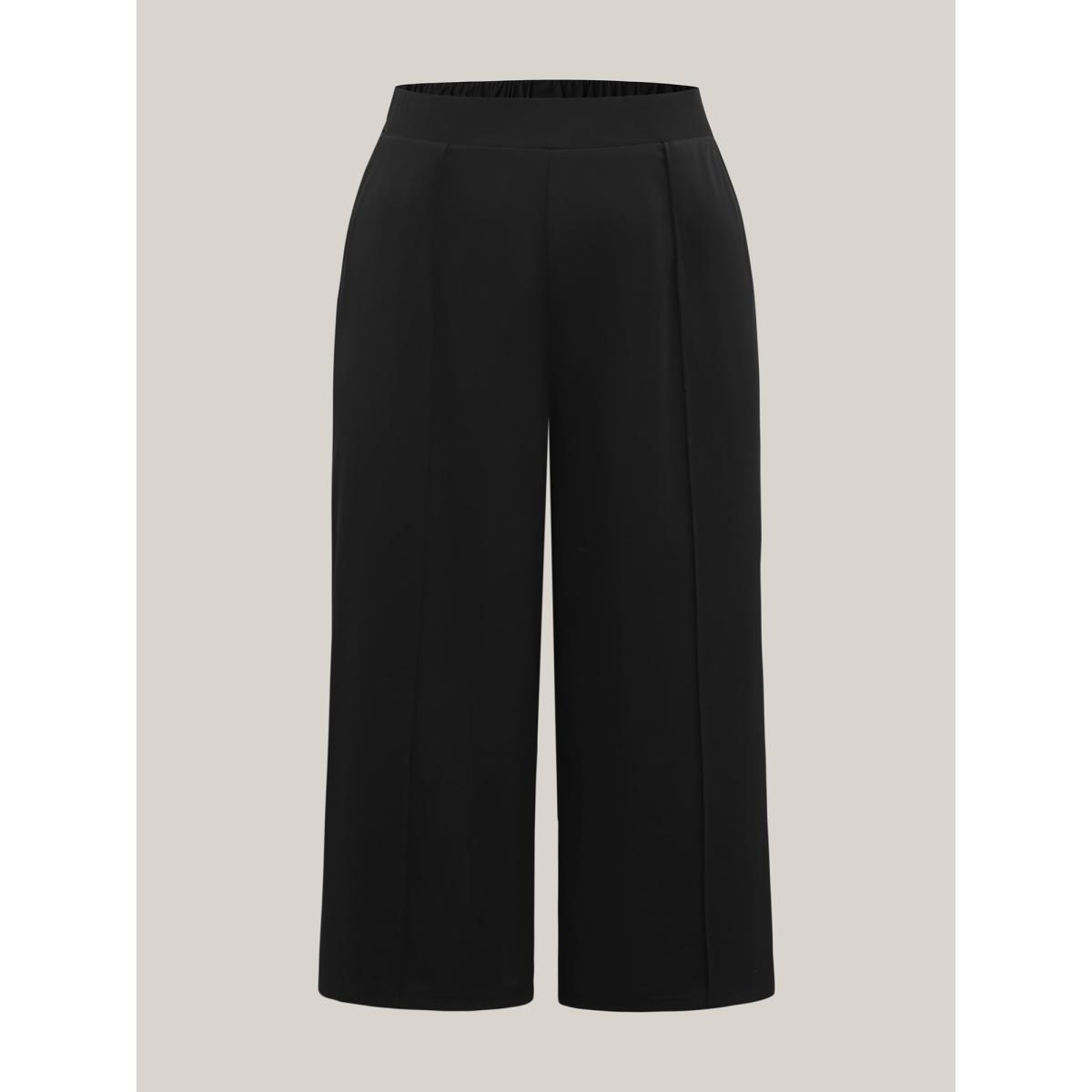 Plus Size Stretchy Pleated Pockets Wide-Leg Pants Women Black At the Office Wide Leg Mid Rise Work Pants BloomChic 10/M Product Image