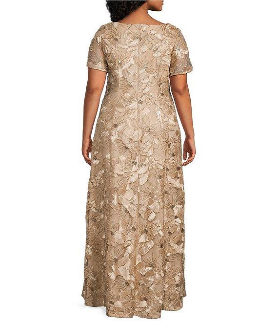 Alex Evenings Plus Size Lace Scoop Neck Short Sleeve A-Line Gown Product Image